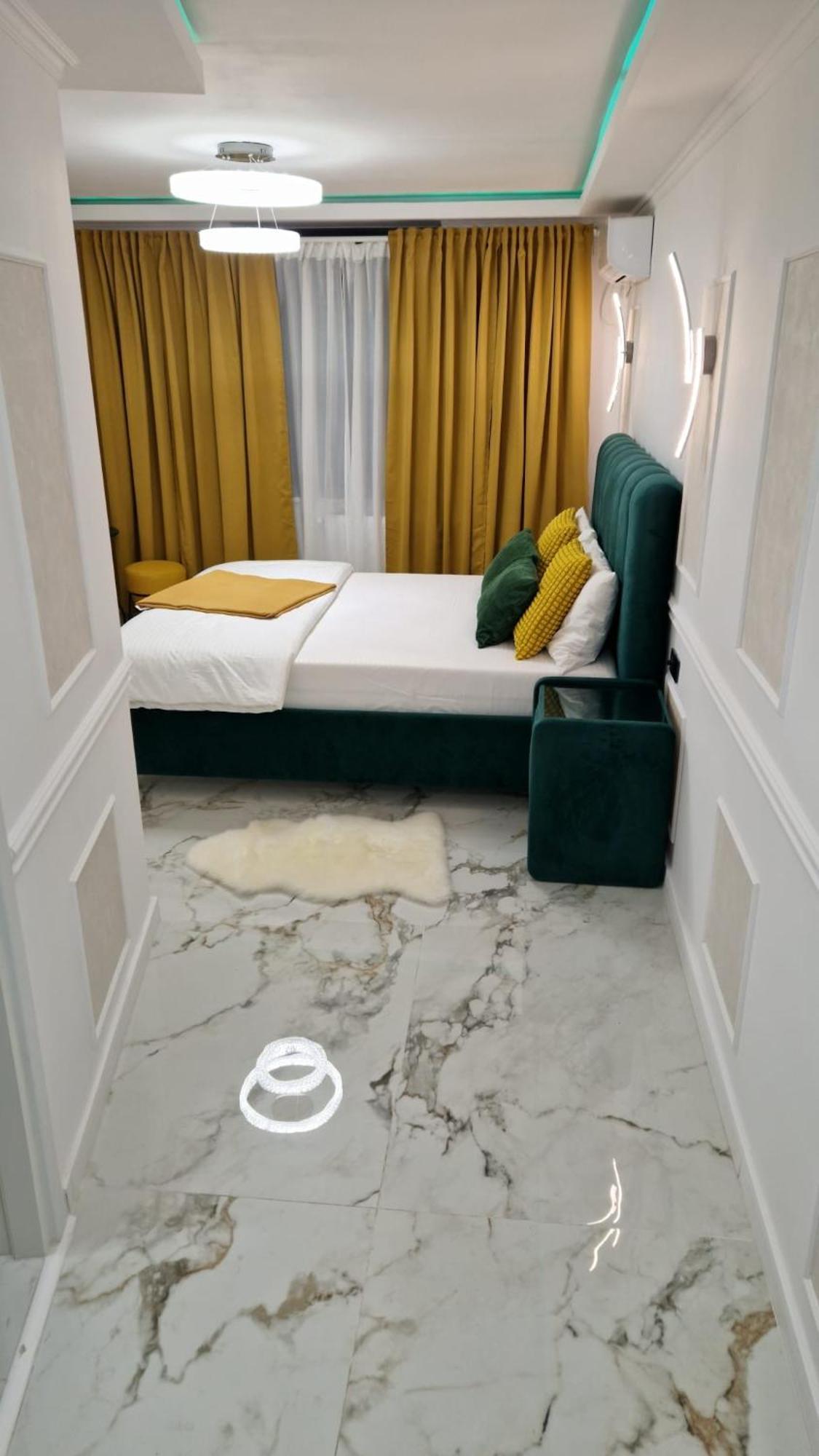 Lipscani Apartment *