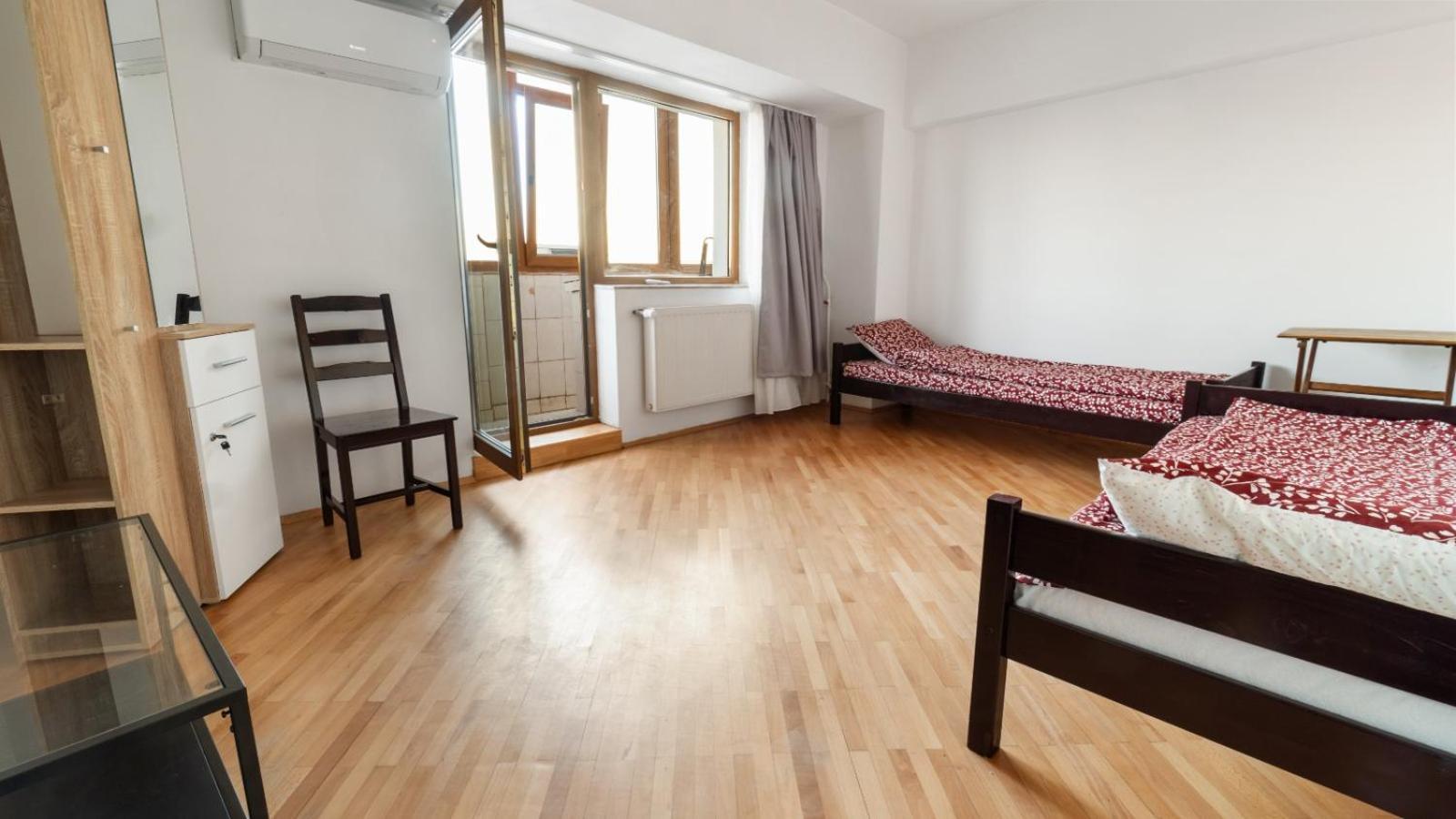 Hostel Comuna Penthouse Ultracentral Bucharest