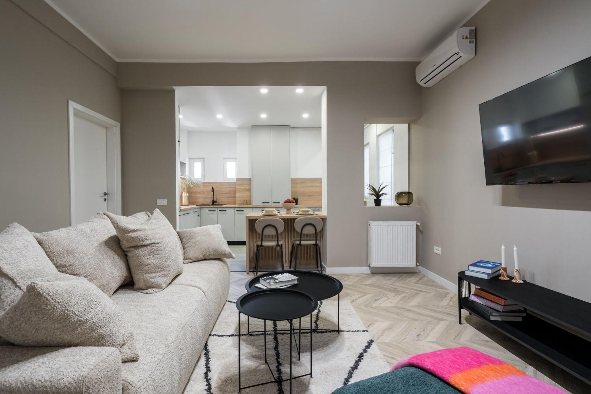 2 Bedrooms Old Center Bucharest