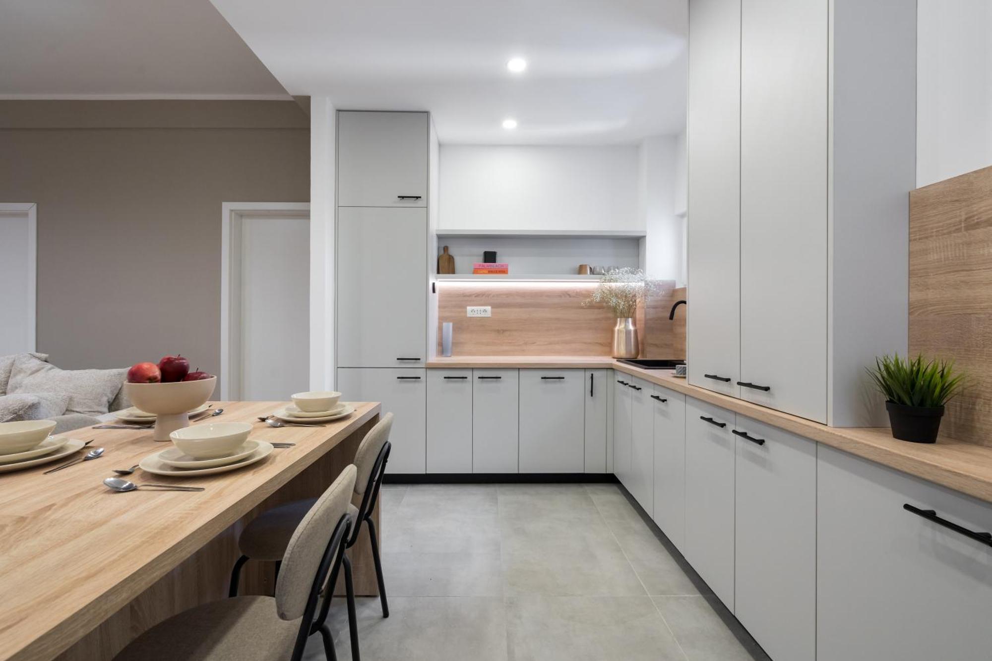 2 Bedrooms Old Center