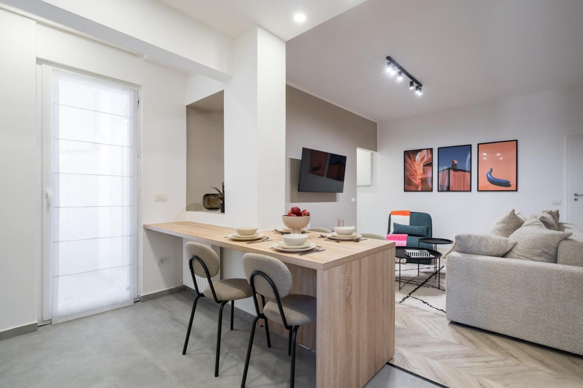 2 Bedrooms Old Center Apartment *