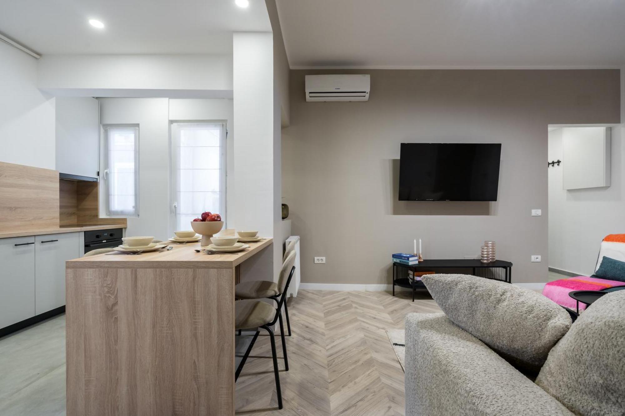 Apartment 2 Bedrooms Old Center Bucharest