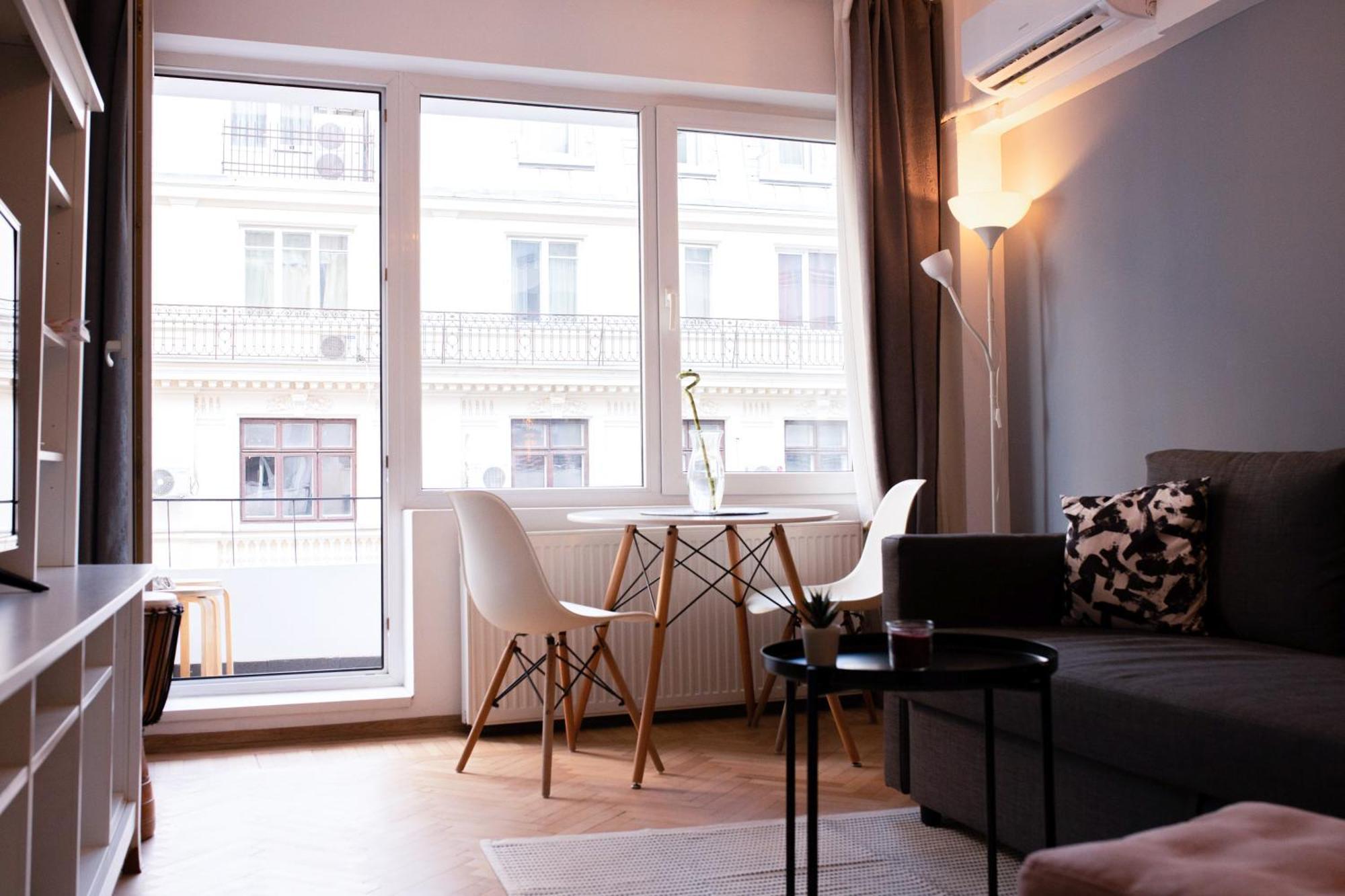 Apartment Downtown Cozy Trip Bucharest