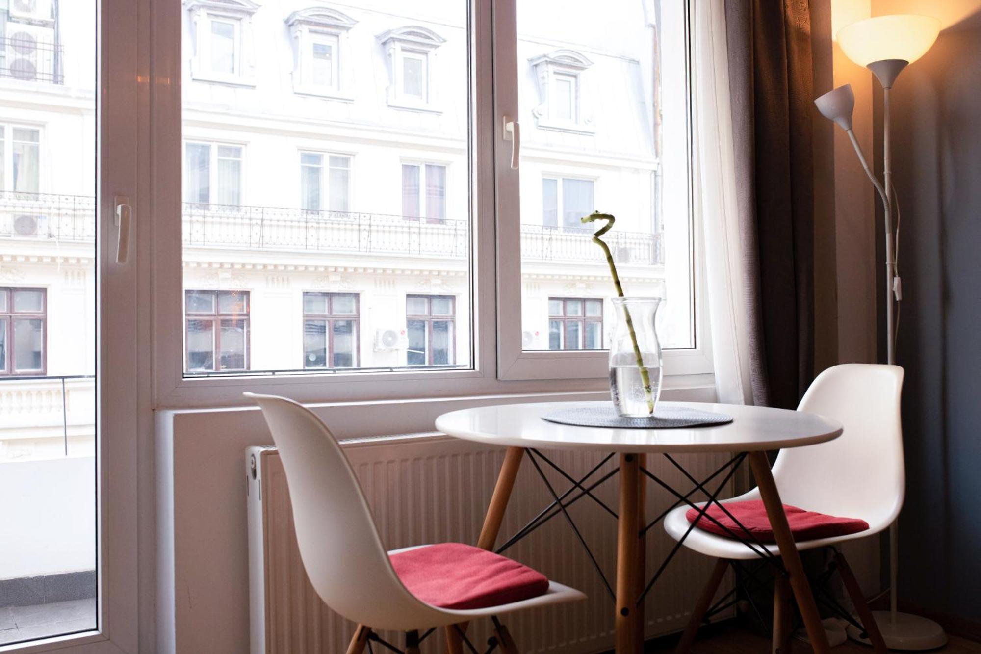 Apartment Downtown Cozy Trip Bucharest