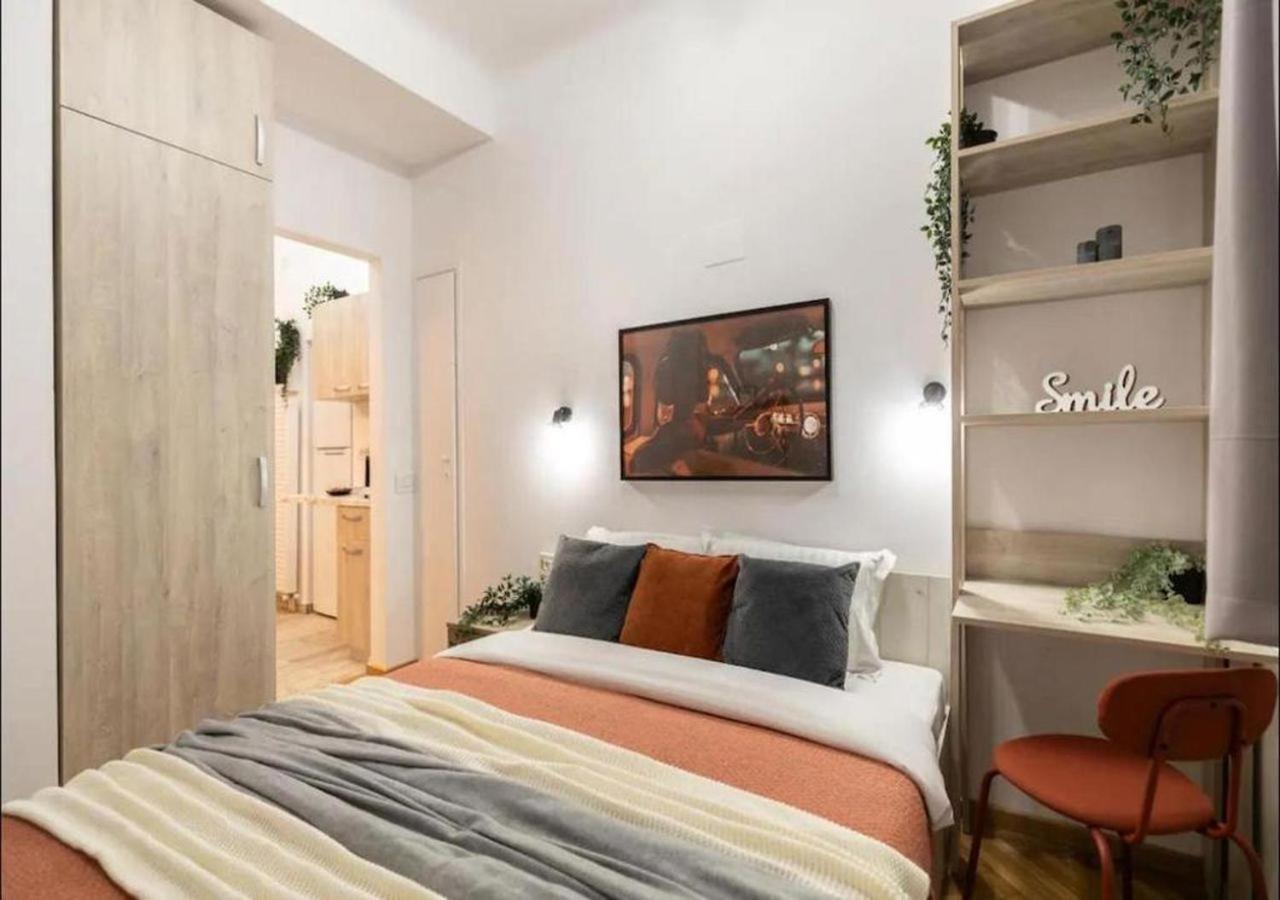 Tiny Haven - Cozy In Piata Romana Apartment Bucharest