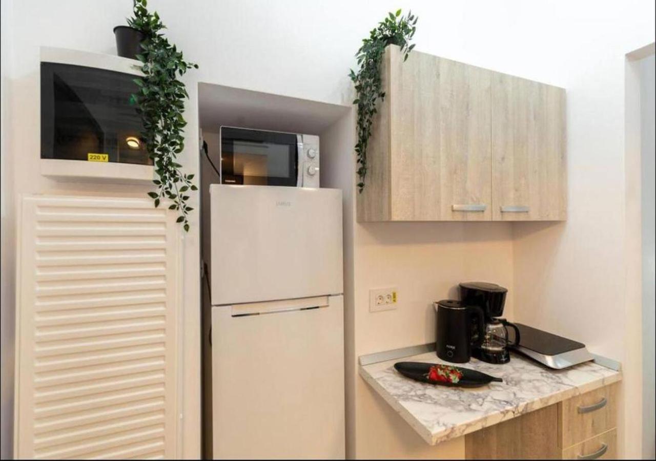 Tiny Haven - Cozy In Piata Romana Apartment