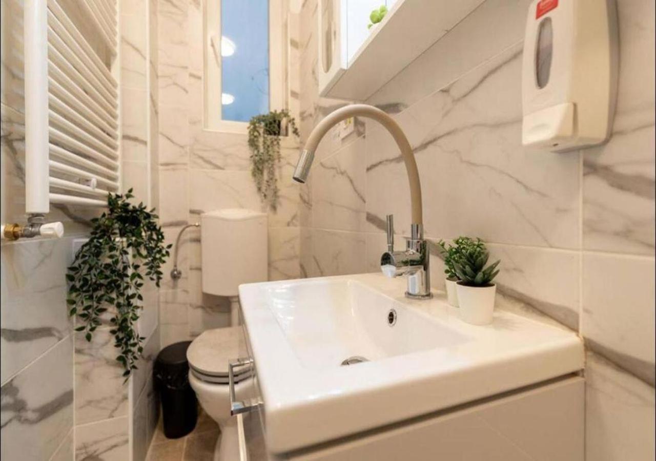 Tiny Haven - Cozy In Piata Romana Apartment *