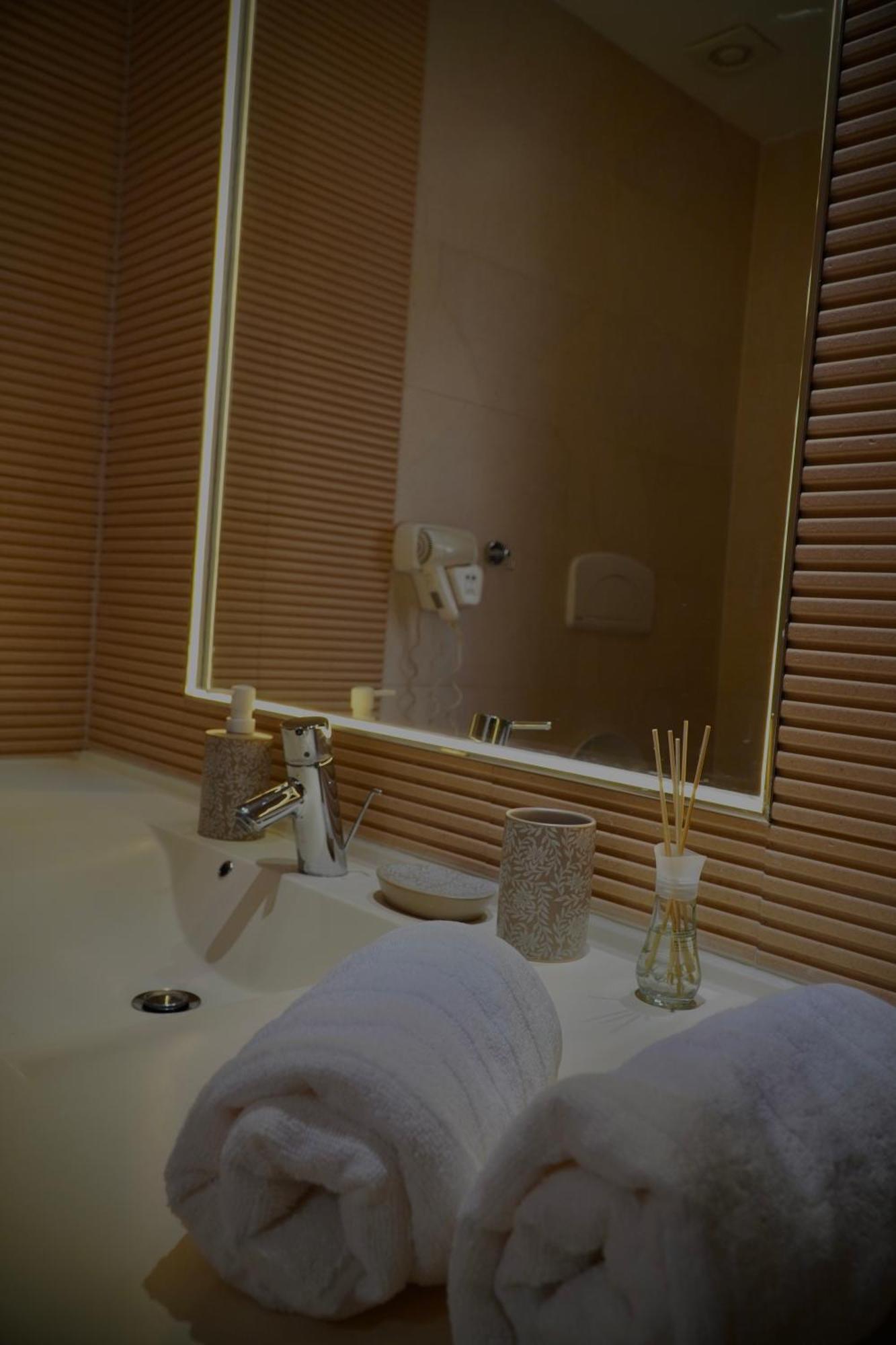 Ludovic Luxury