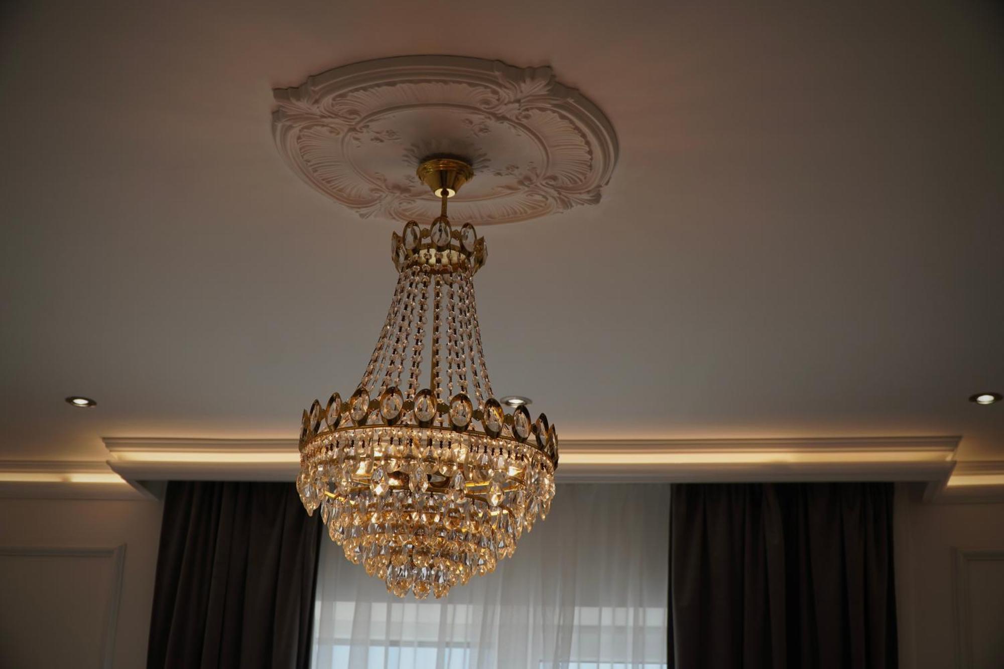 Ludovic Luxury * Bucharest