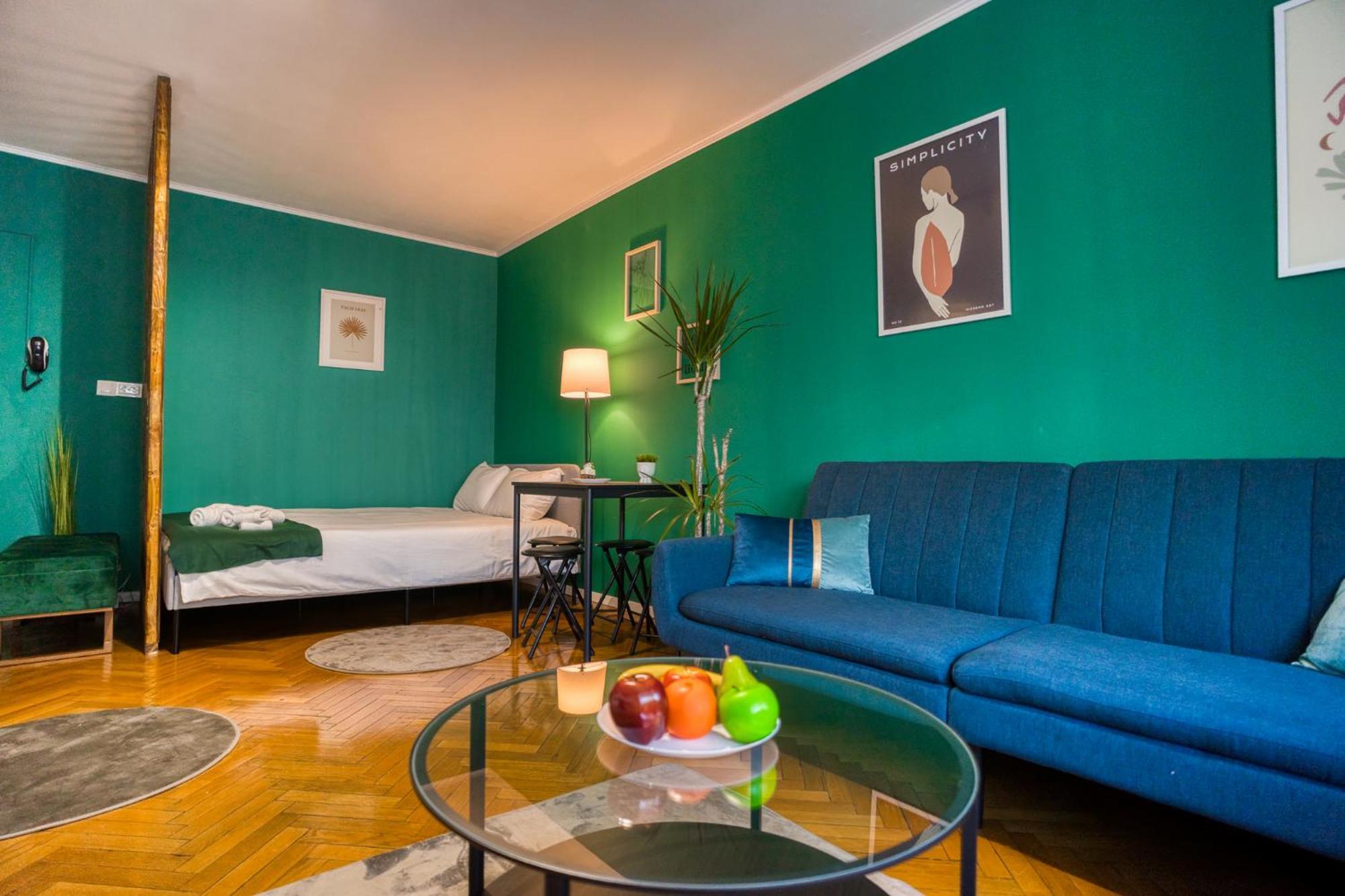 Hacienda Royal Palace - Designer Apartment Bucharest