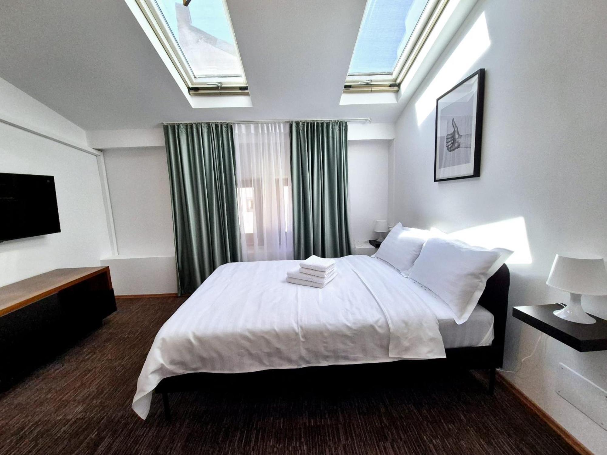 Boutique Old 4 * Bucureşti