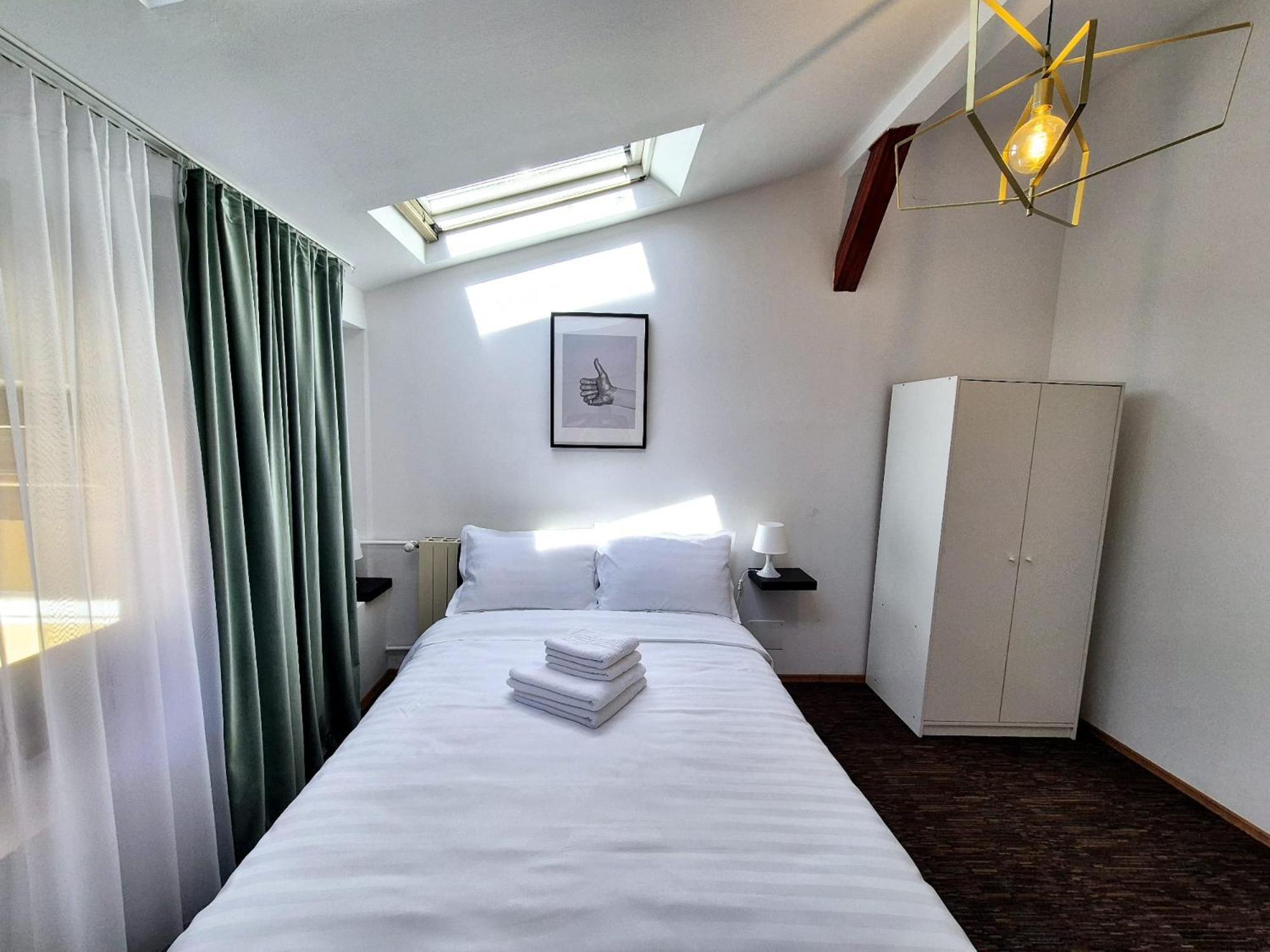 Boutique Old 4 * Bucureşti