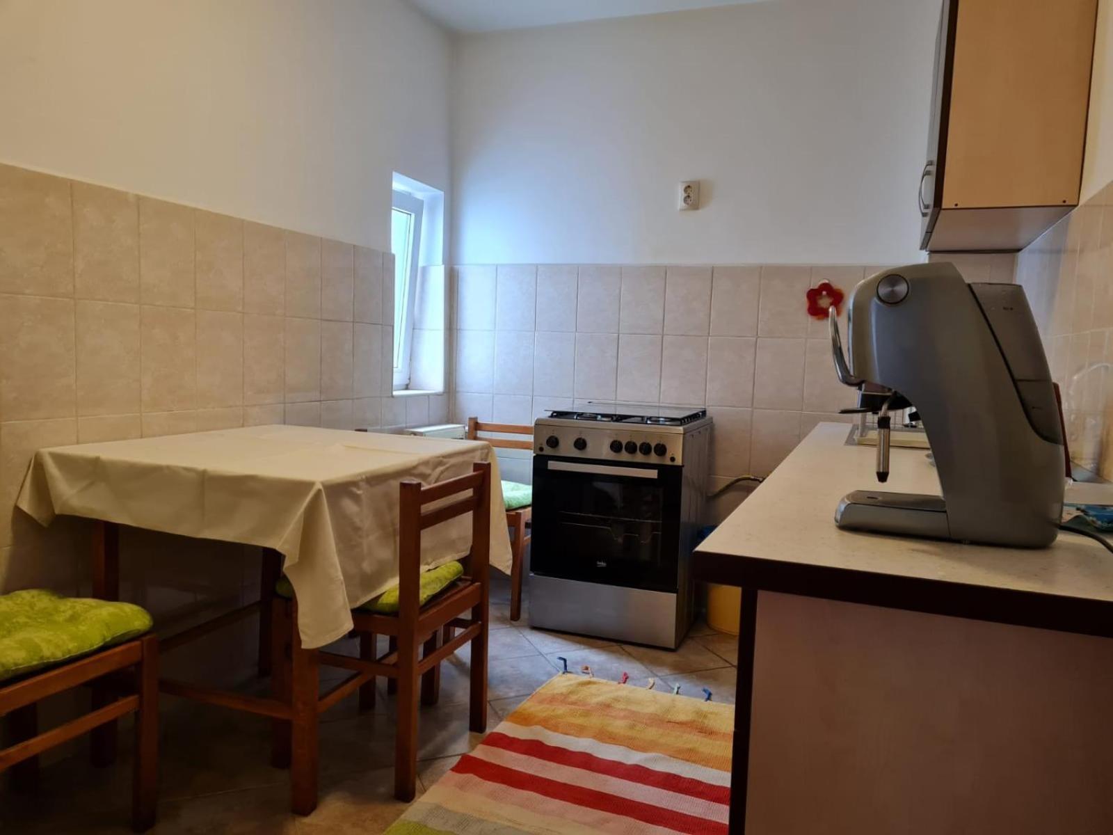 Apartament Romana
