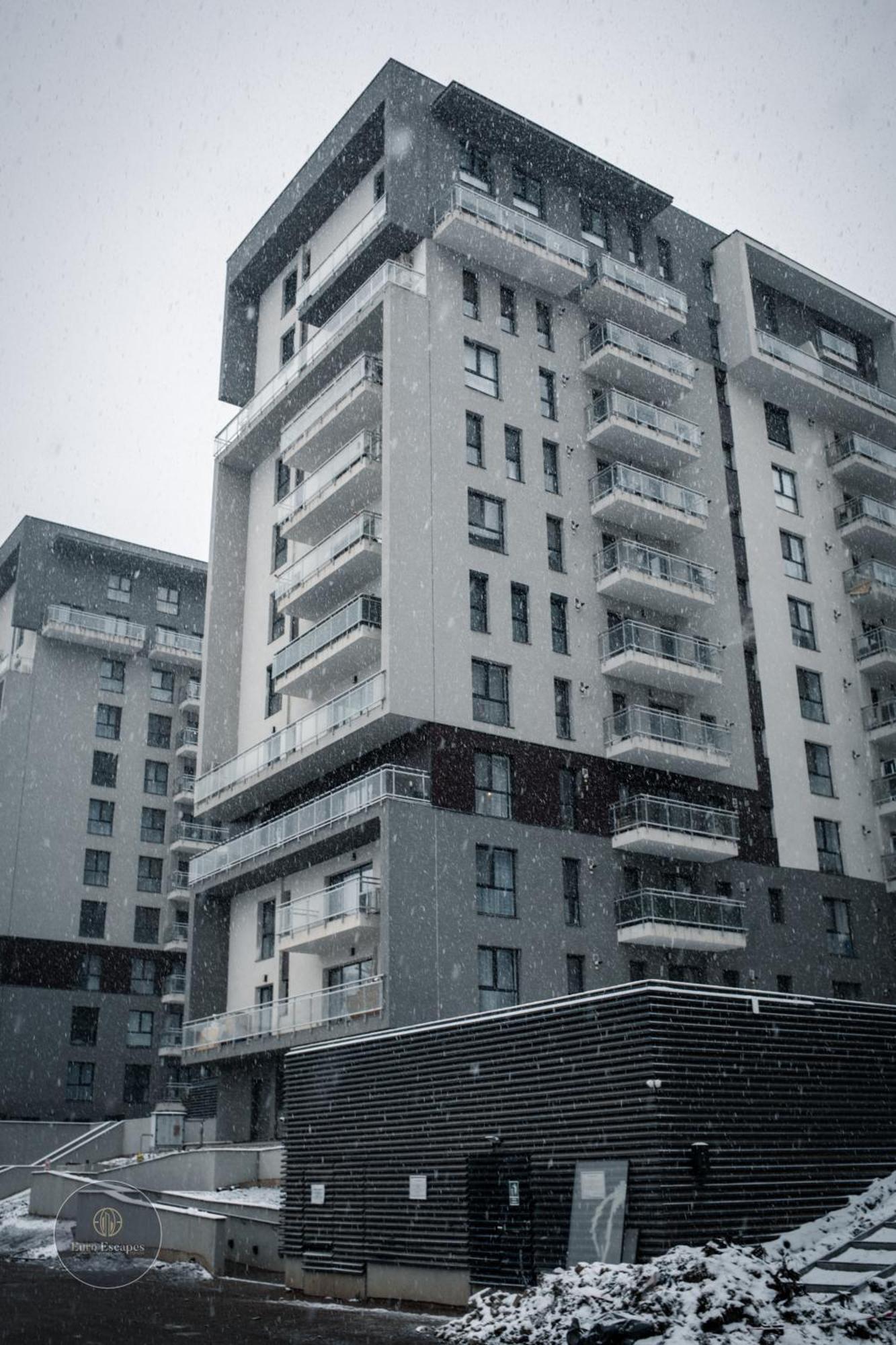 Executive Duplex With Balcony, Skyline Views & Free Parking * Bucharest