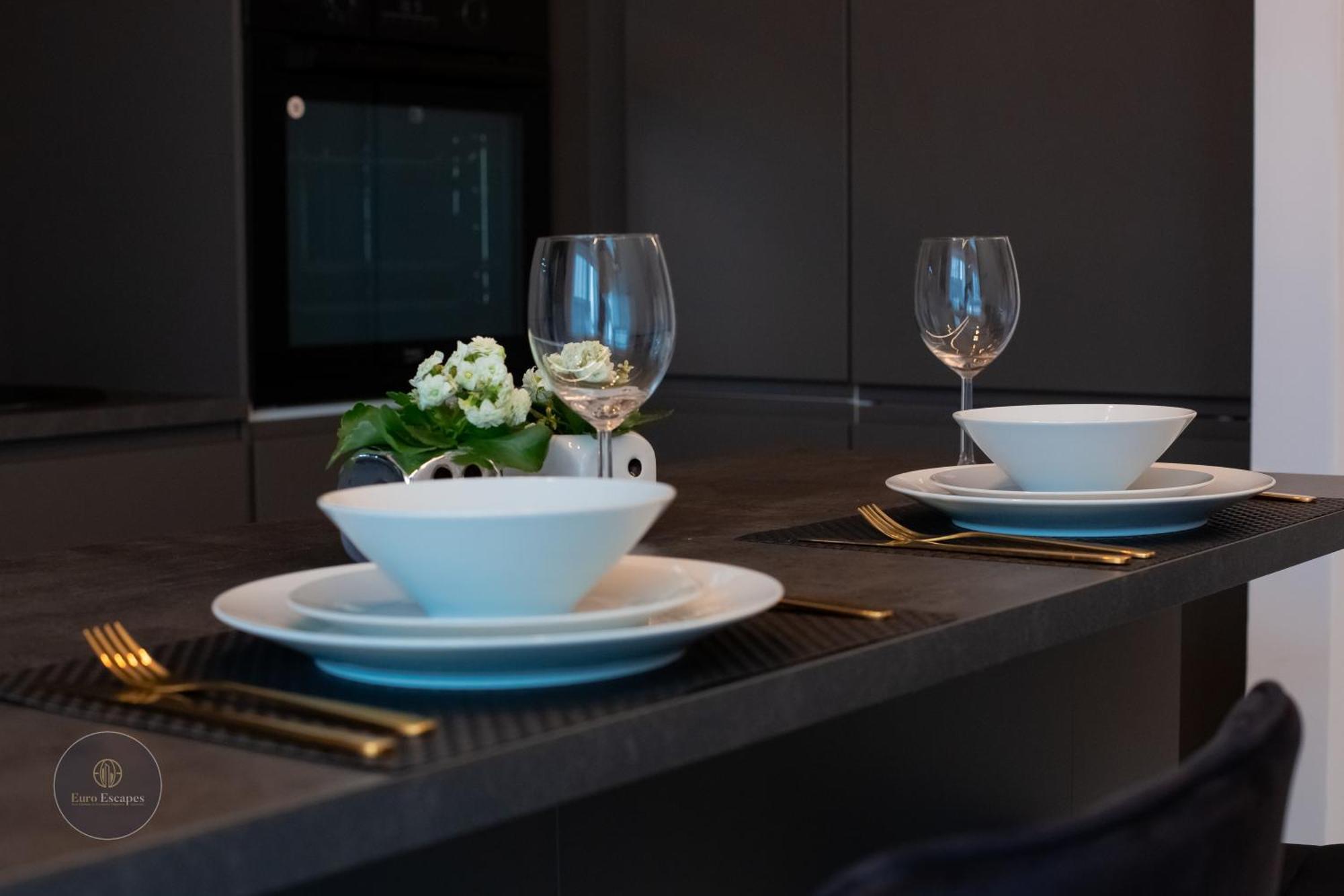 Executive Duplex With Balcony, Skyline Views & Free Parking * Bucharest