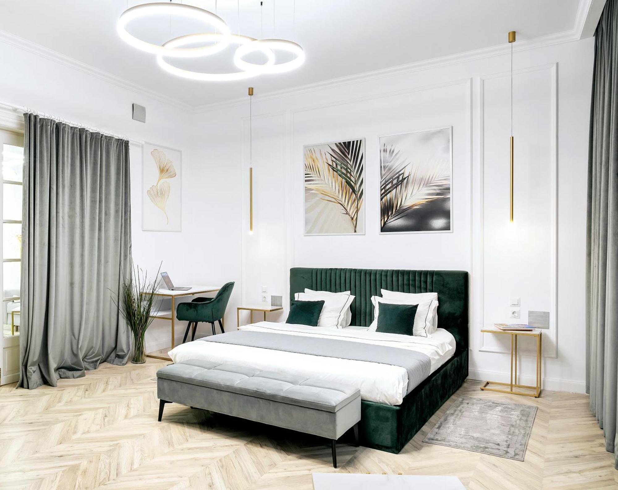 Apartment High Ceilings Garden - Optional Parking *