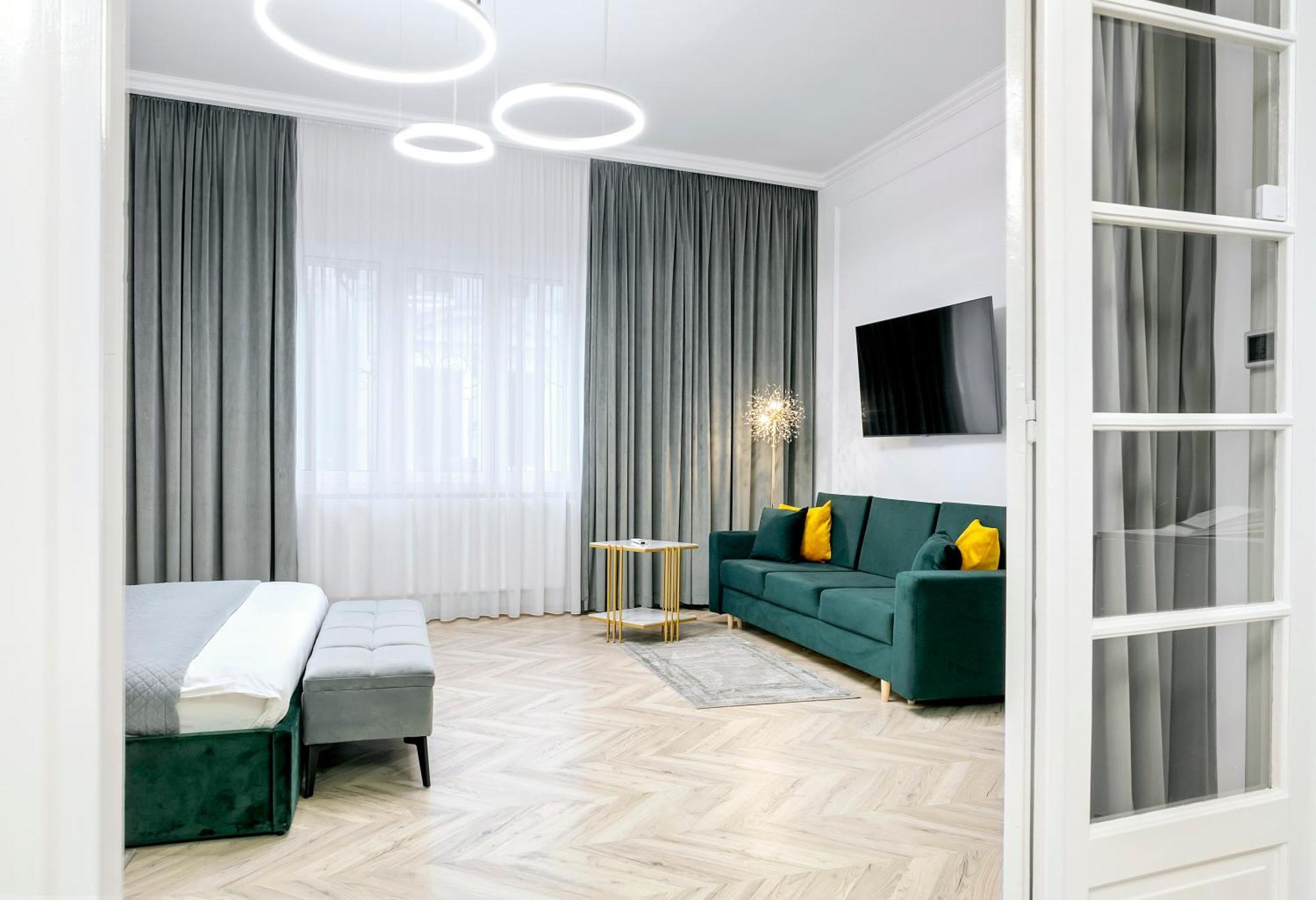 Apartment High Ceilings Garden - Parking Bucharest