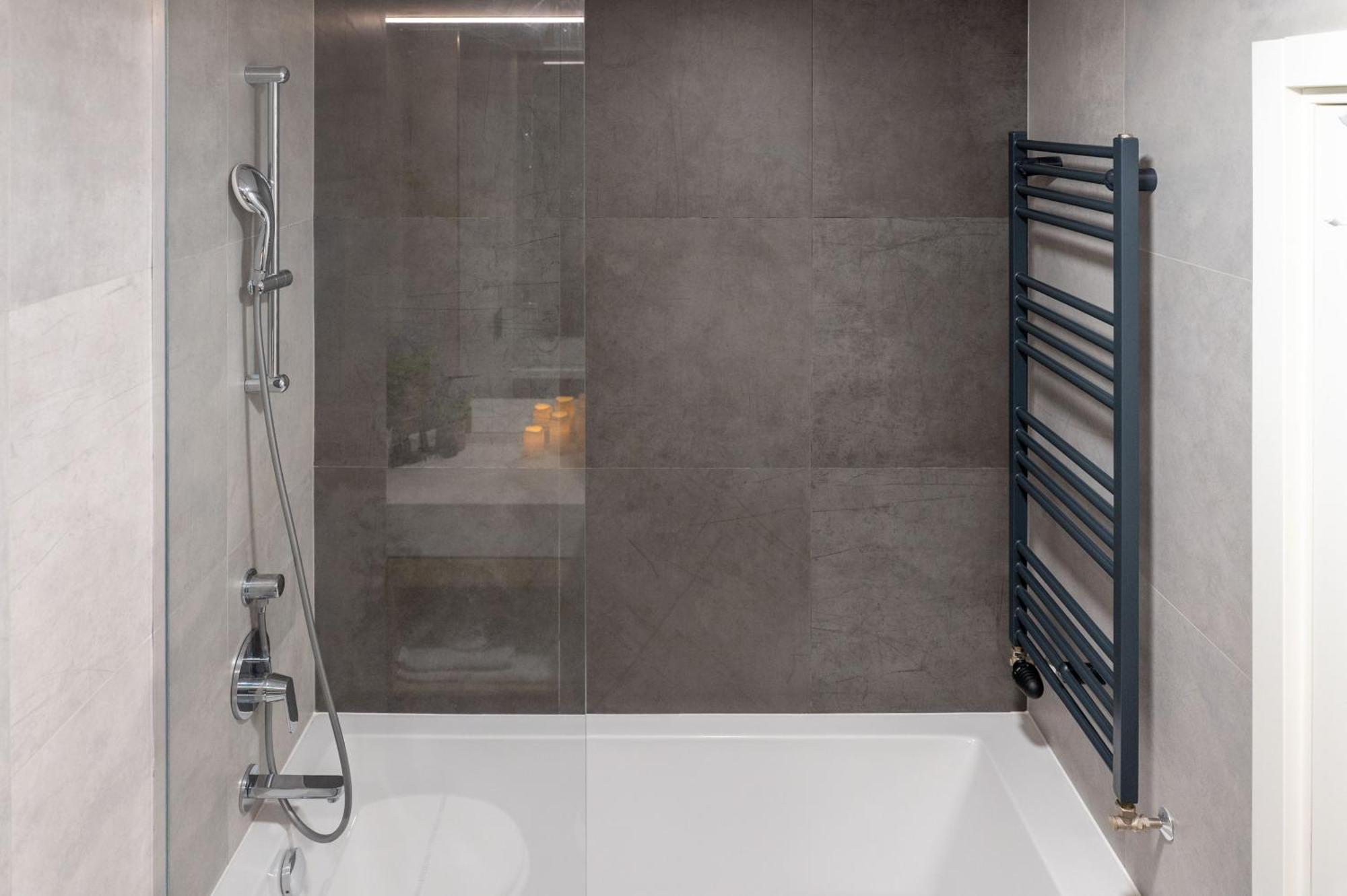 Metropolitan Luxe Apartment *