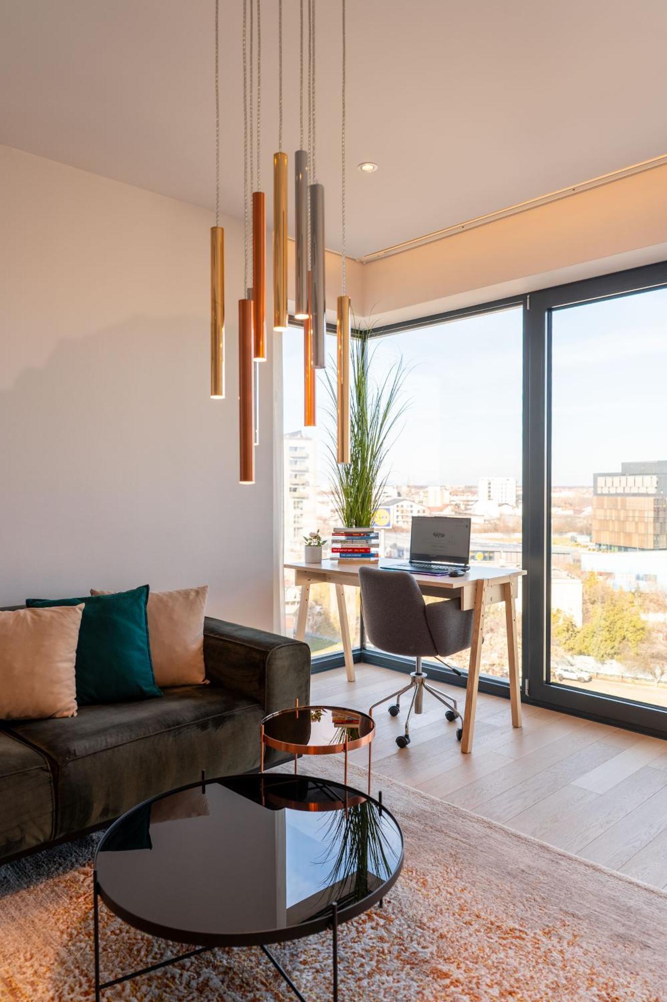 Metropolitan Luxe