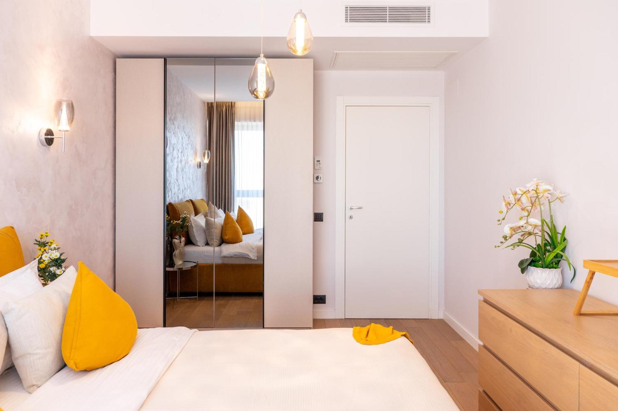 Metropolitan Luxe Apartment