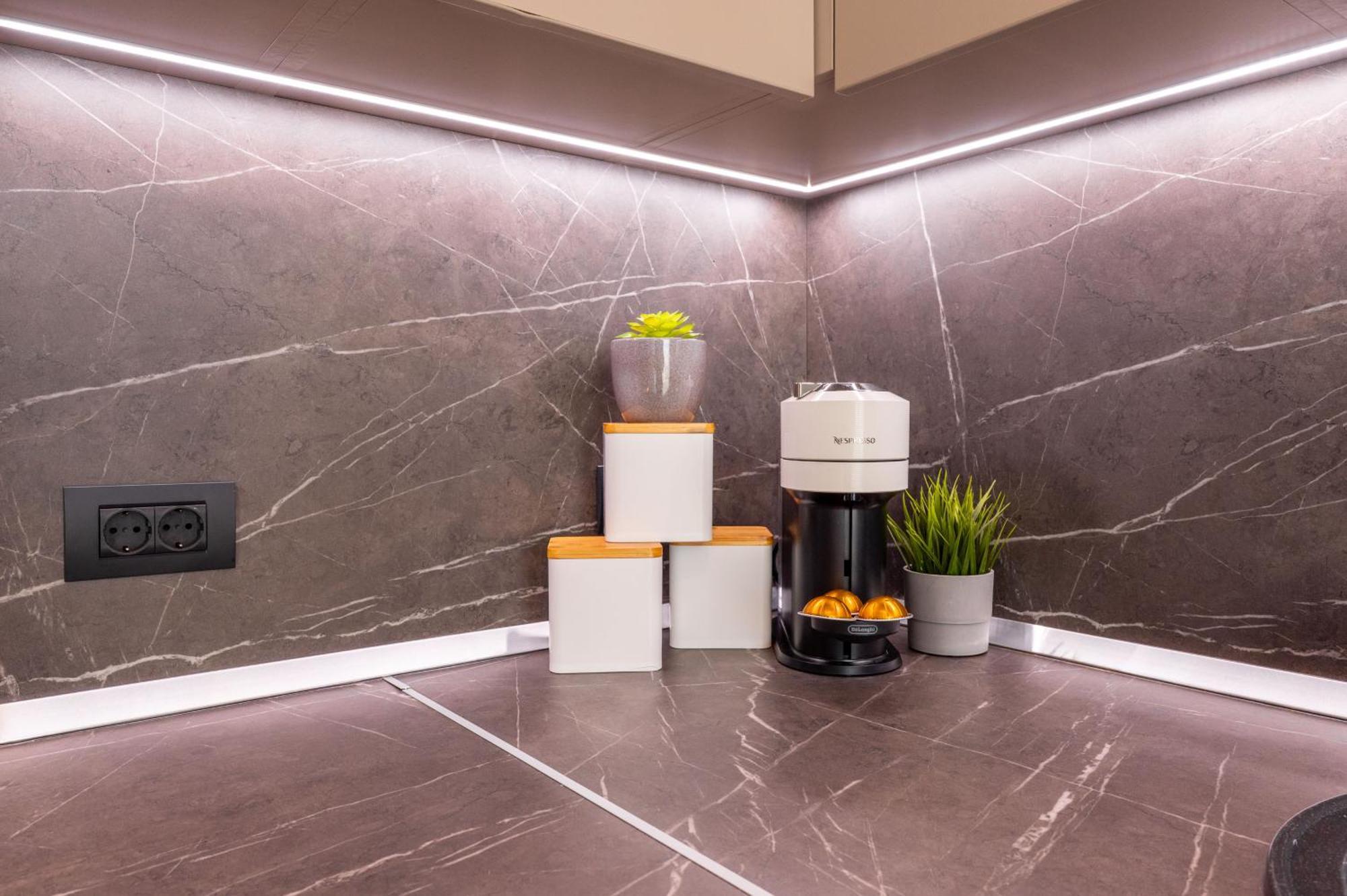 Metropolitan Luxe Apartment Bucharest