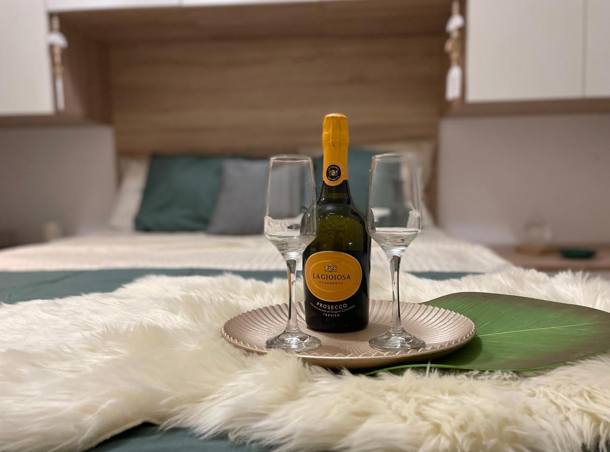 Sensual Serenity Apartment Bucharest