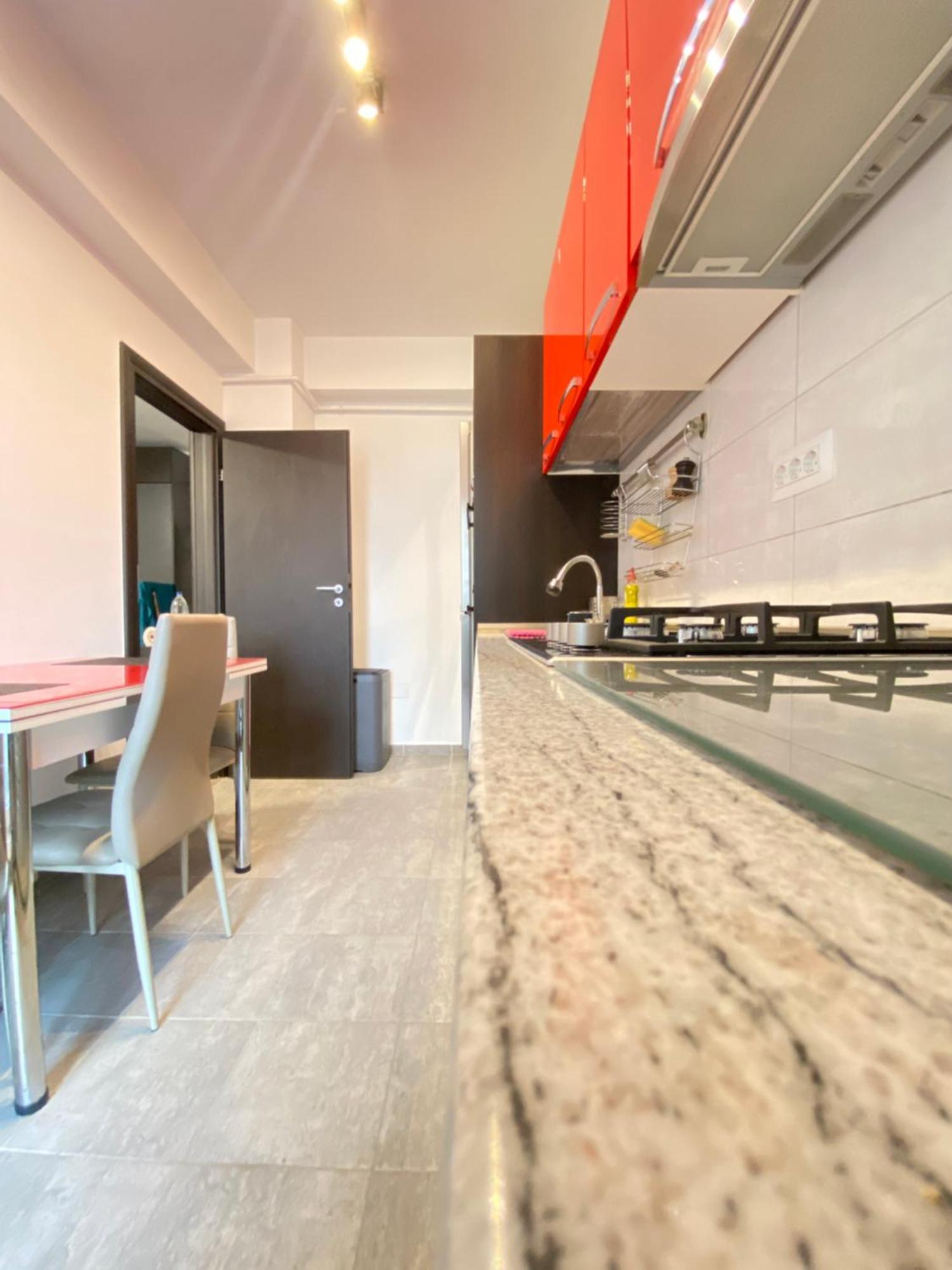 Apartment At Carol Park *