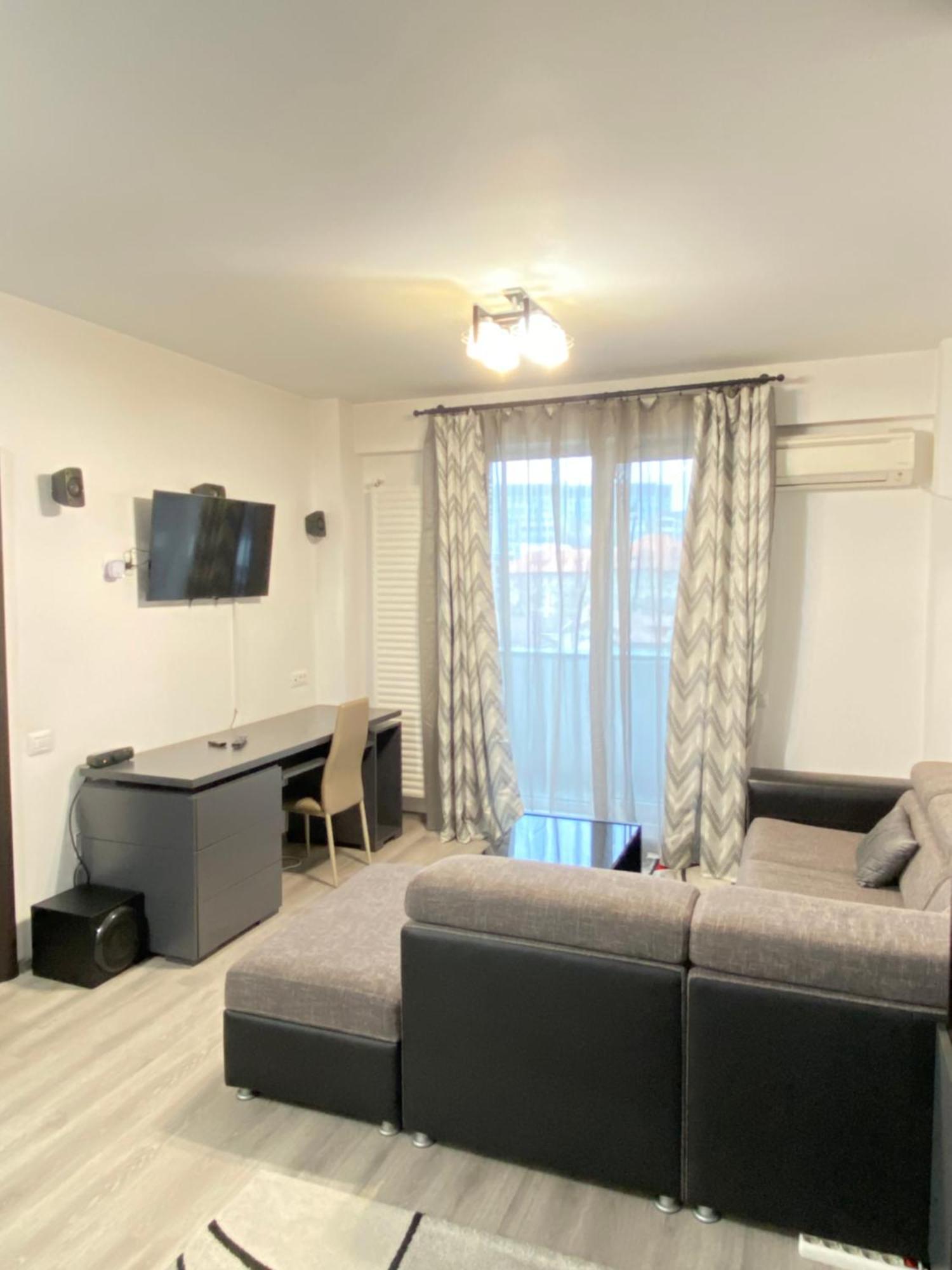 Apartment At Carol Park Bucharest