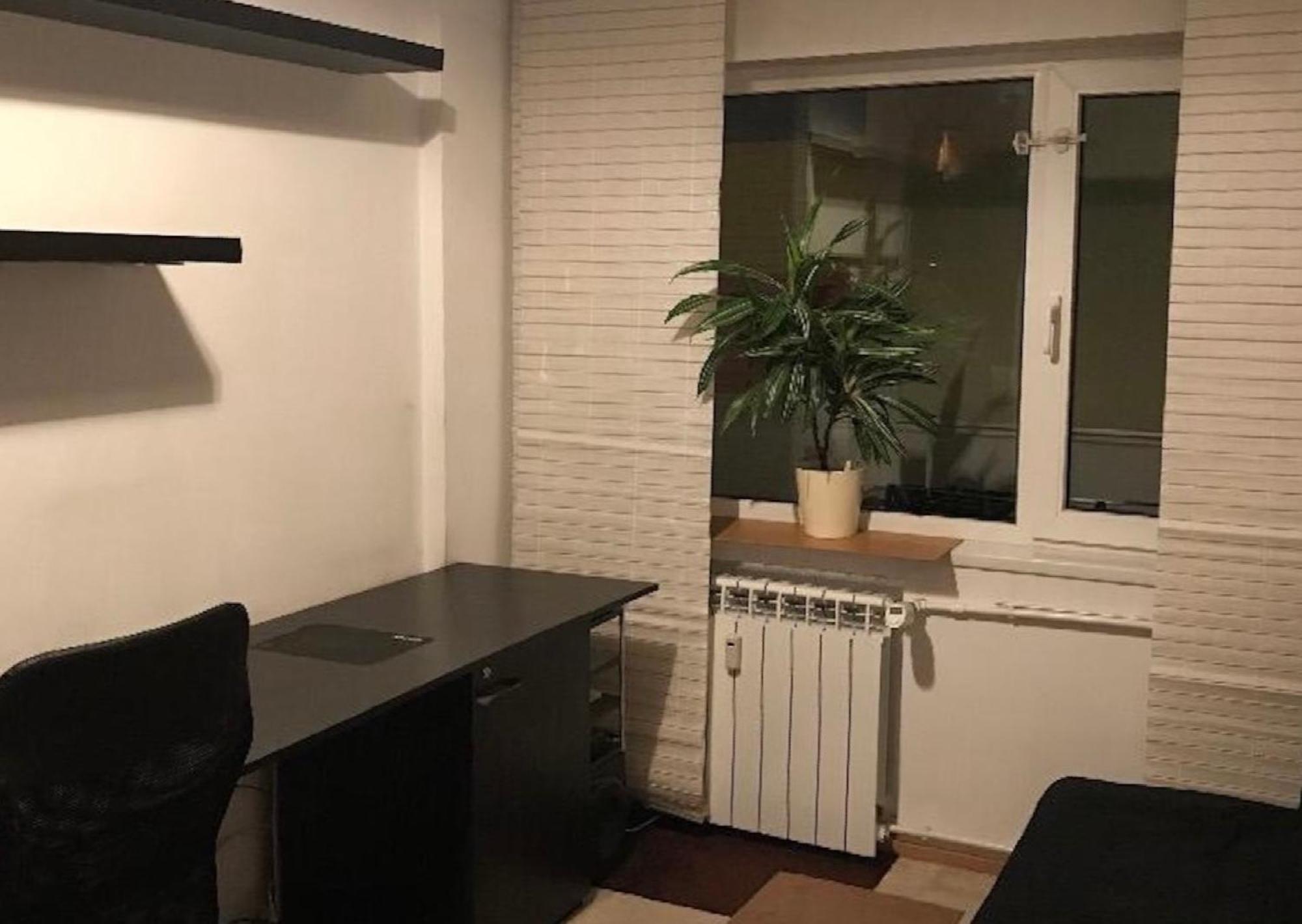 Apartment Zealot *