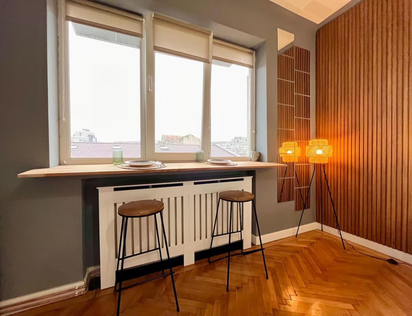 Woodie With Premium Comfort By Piata Unirii * Bucharest