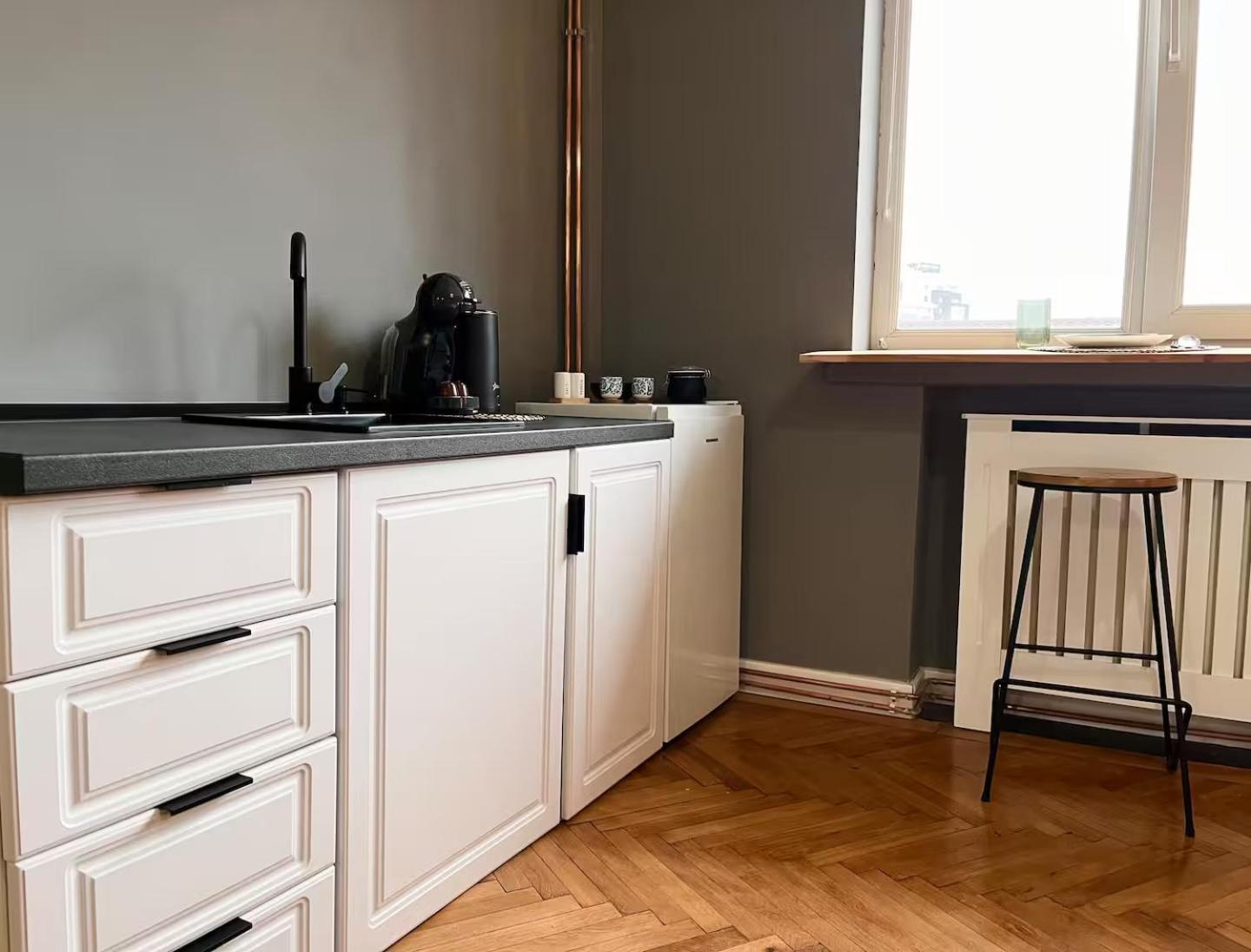 Woodie With Premium Comfort By Piata Unirii * Bucharest