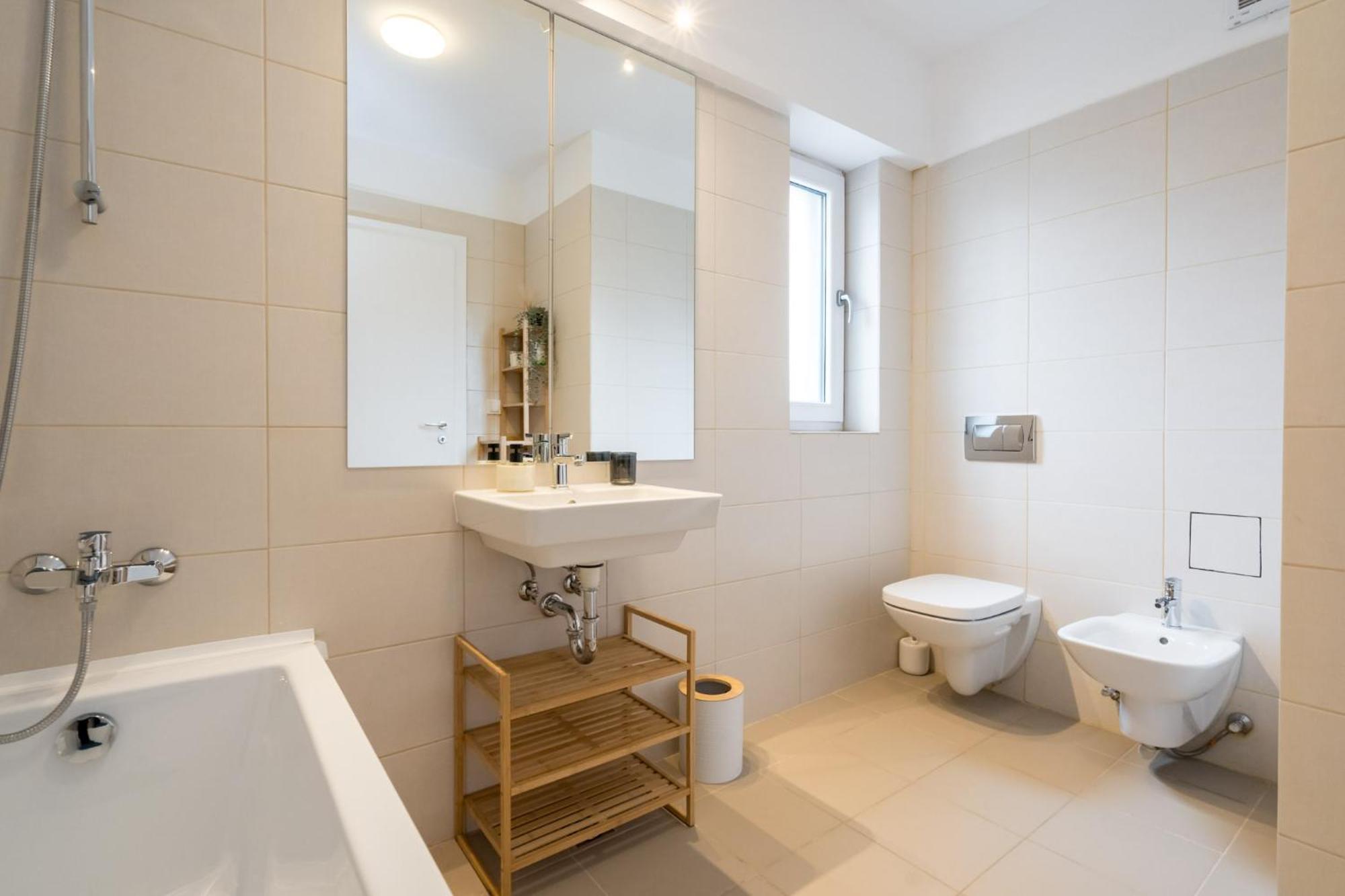 Apartment Breeze - Modern Escape In Pipera *