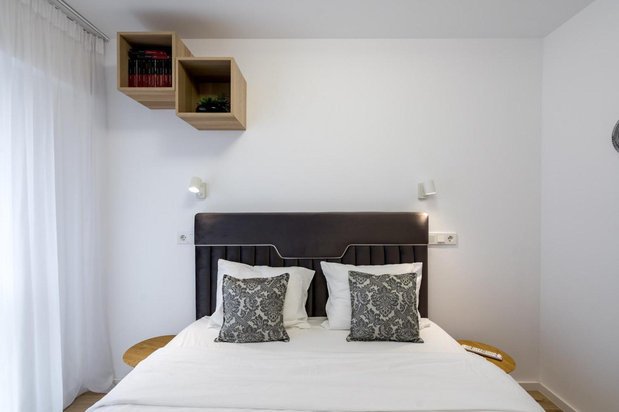 Breeze - Modern Escape In Pipera Apartment