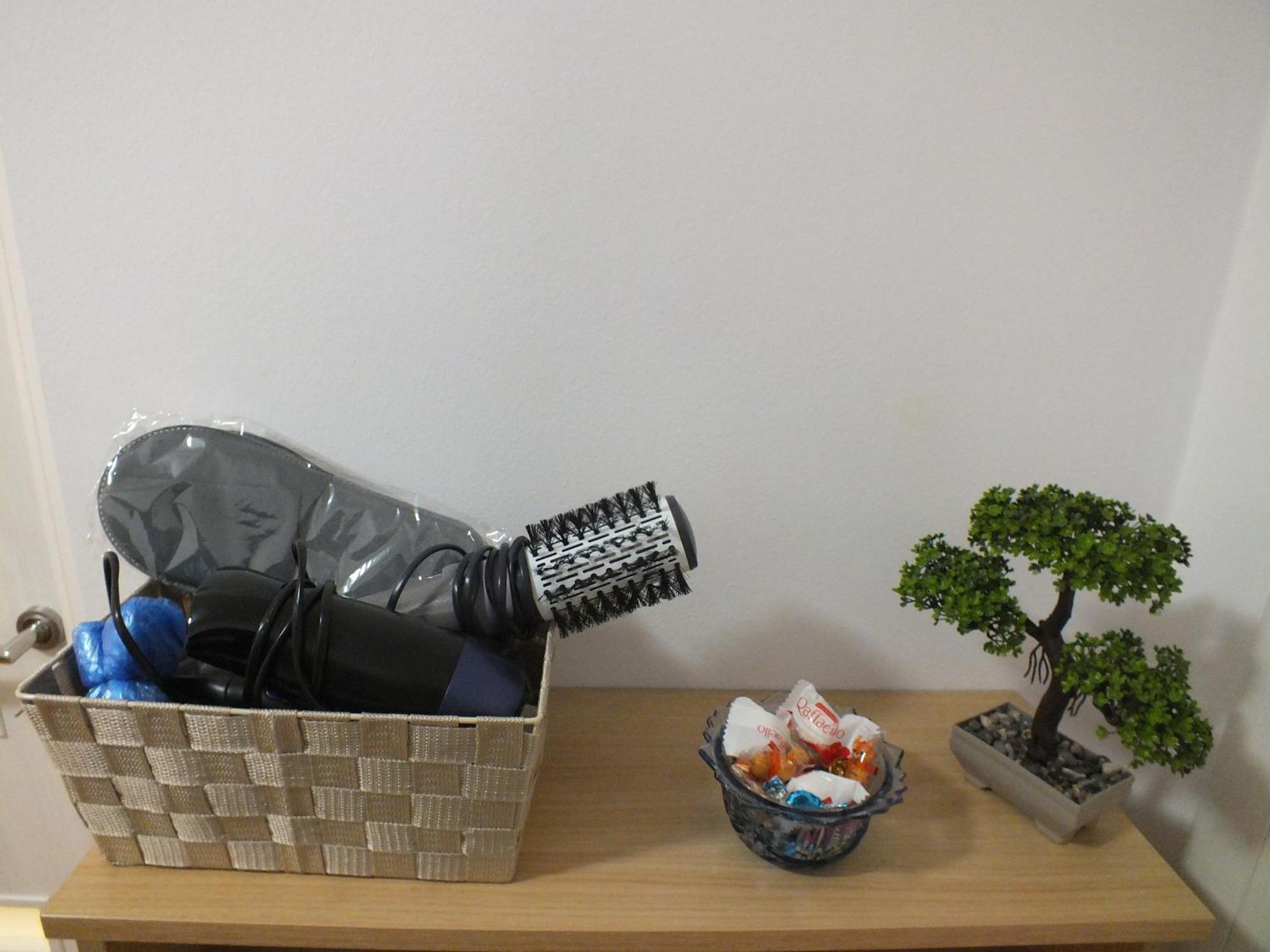 E&c Mall Area Apartment