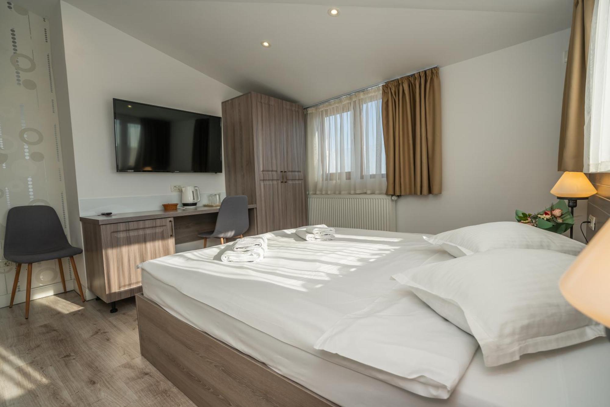 Liad Center Hotel 3*