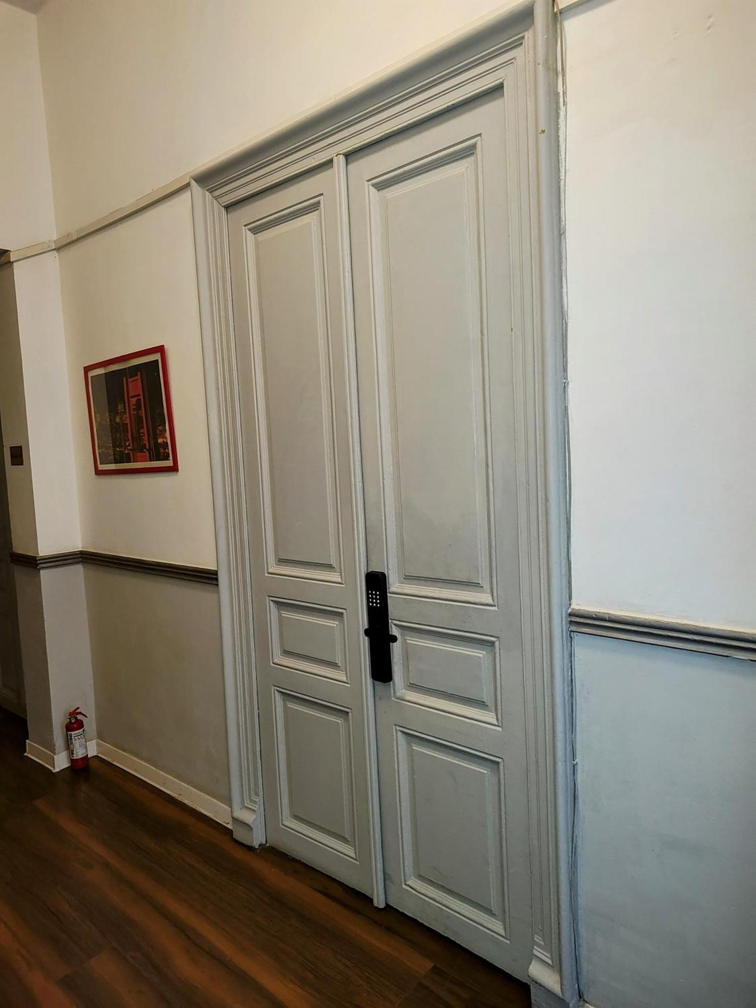 Antique Hostel Bucureşti