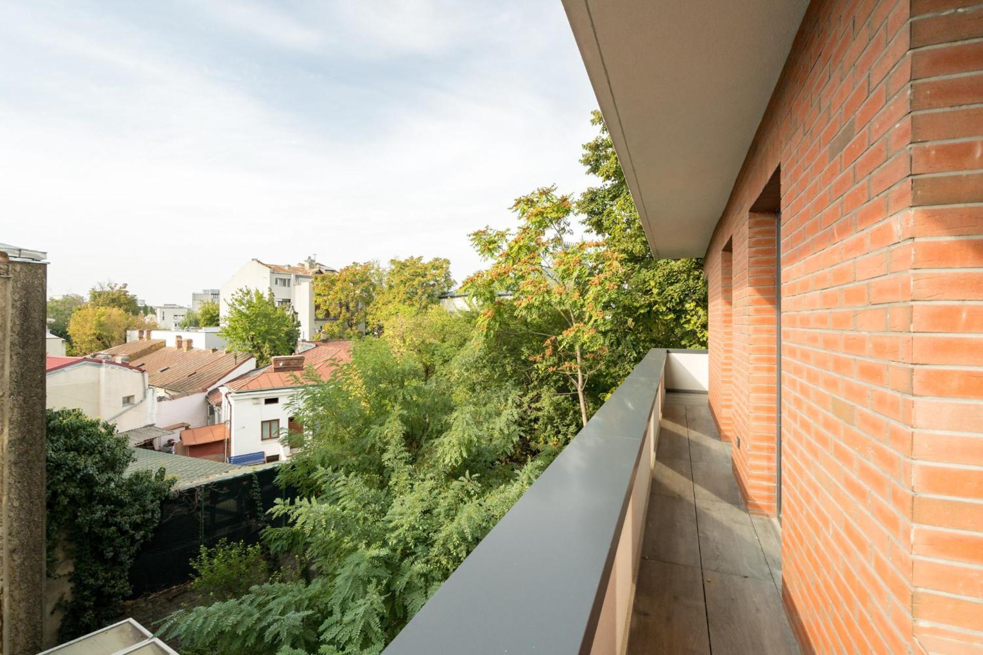 Eden - Elegant Retreat In Rosetti Luxury *