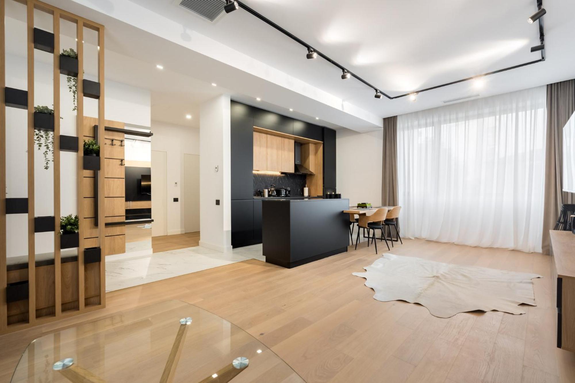Eden - Elegant Retreat In Rosetti Luxury Apartment