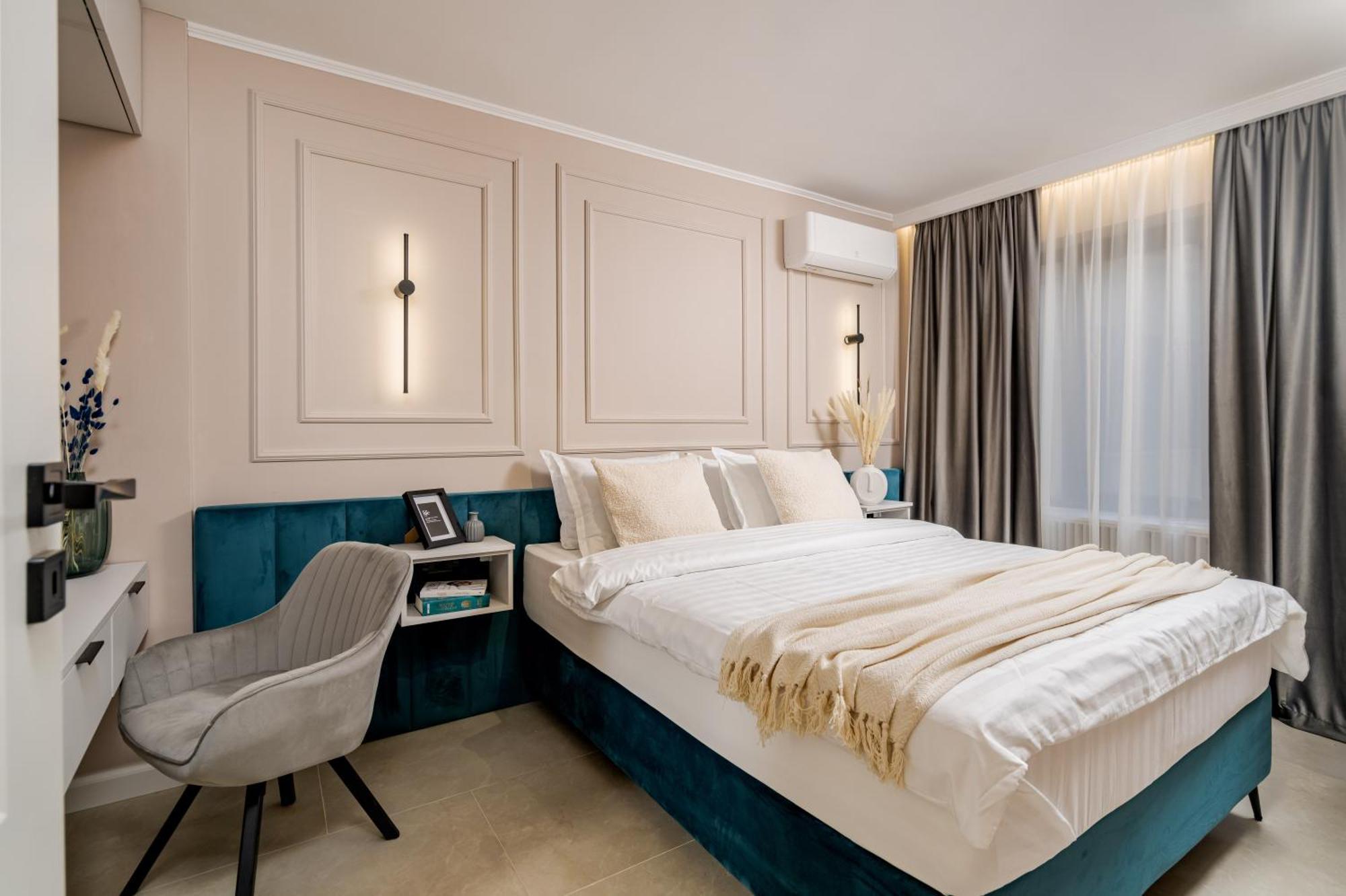 Designer - Ultracentral - Luxury Living Apartment