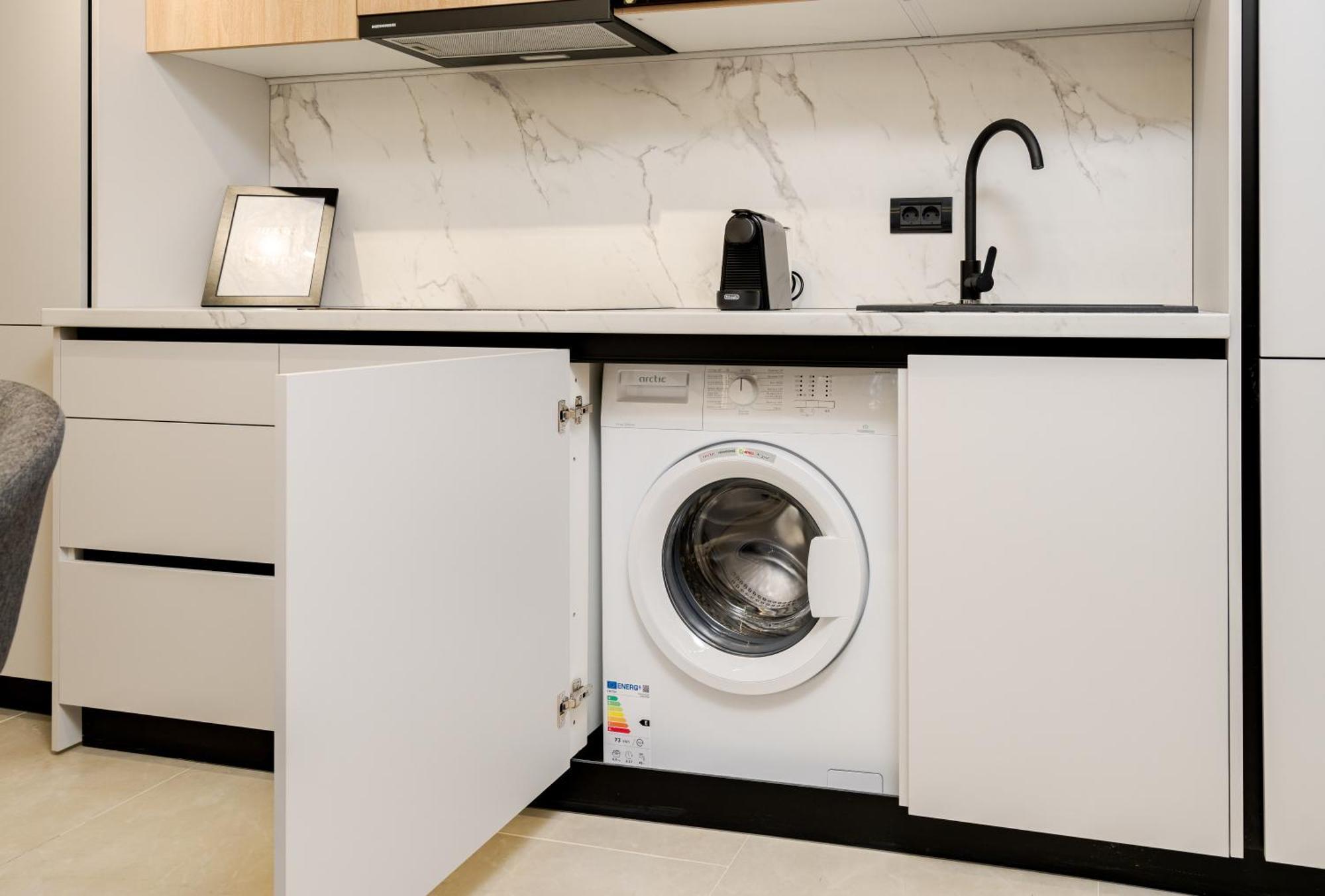 Designer - Ultracentral - Luxury Living Apartment *