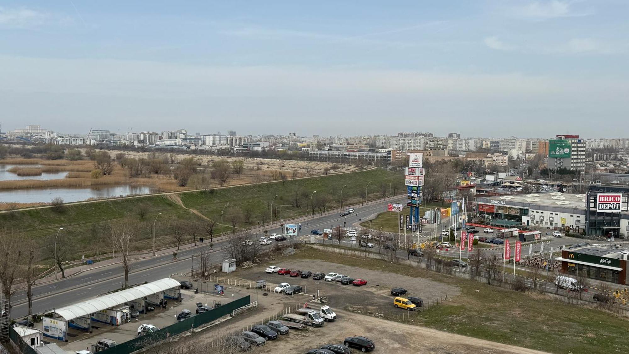 Apartment Rin Parcare Inclusa Langa Delta