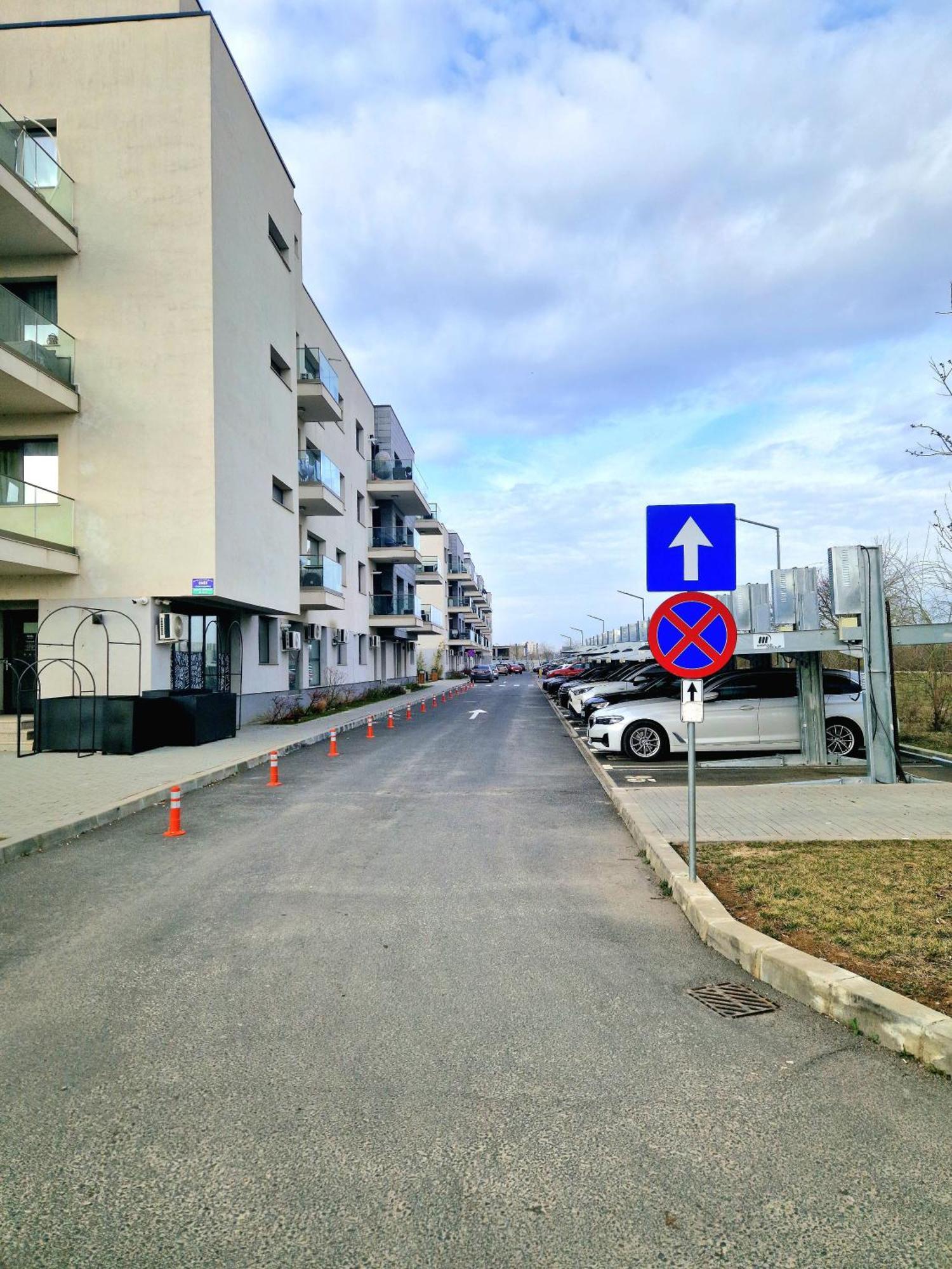 Onix Penthouse 18, Premium Parking *