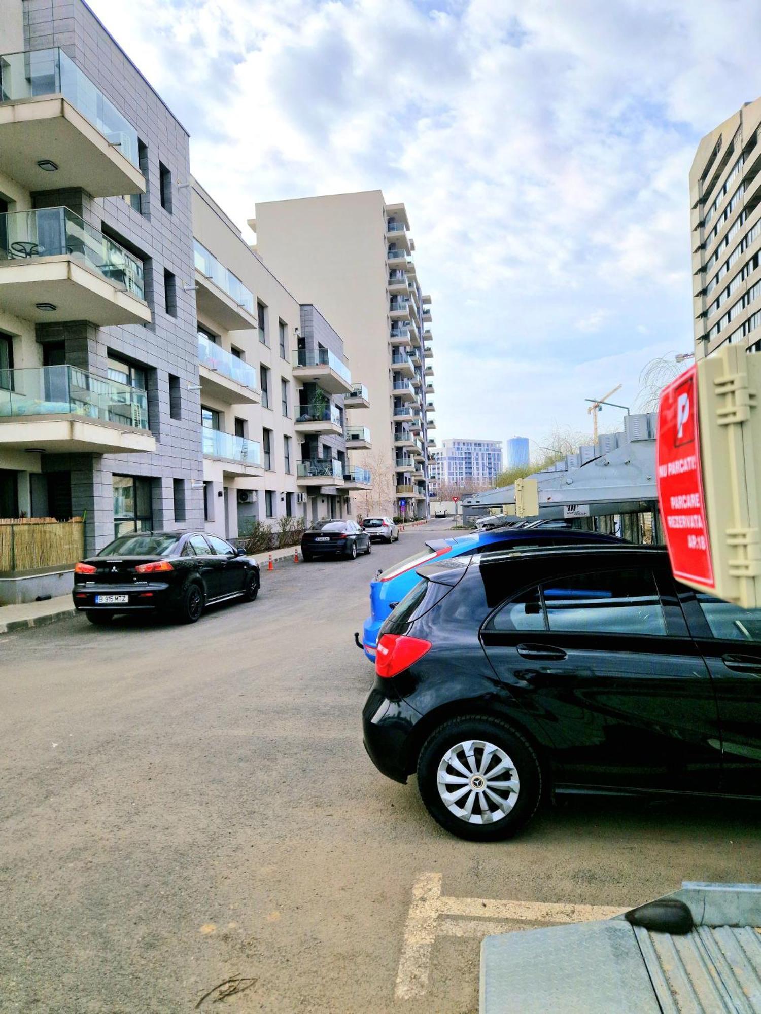 Onix Penthouse 18, Premium Parking