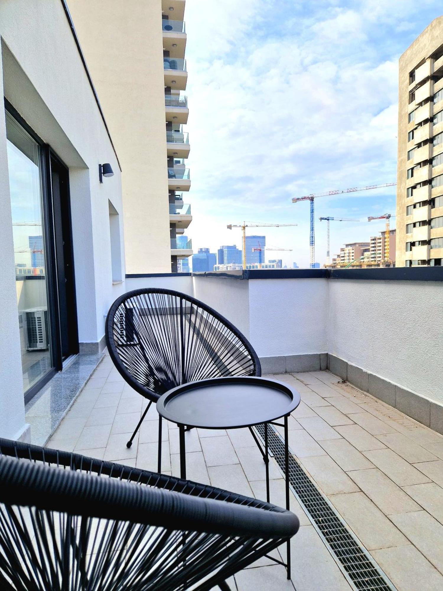 Onix Penthouse 18, Premium Parking *