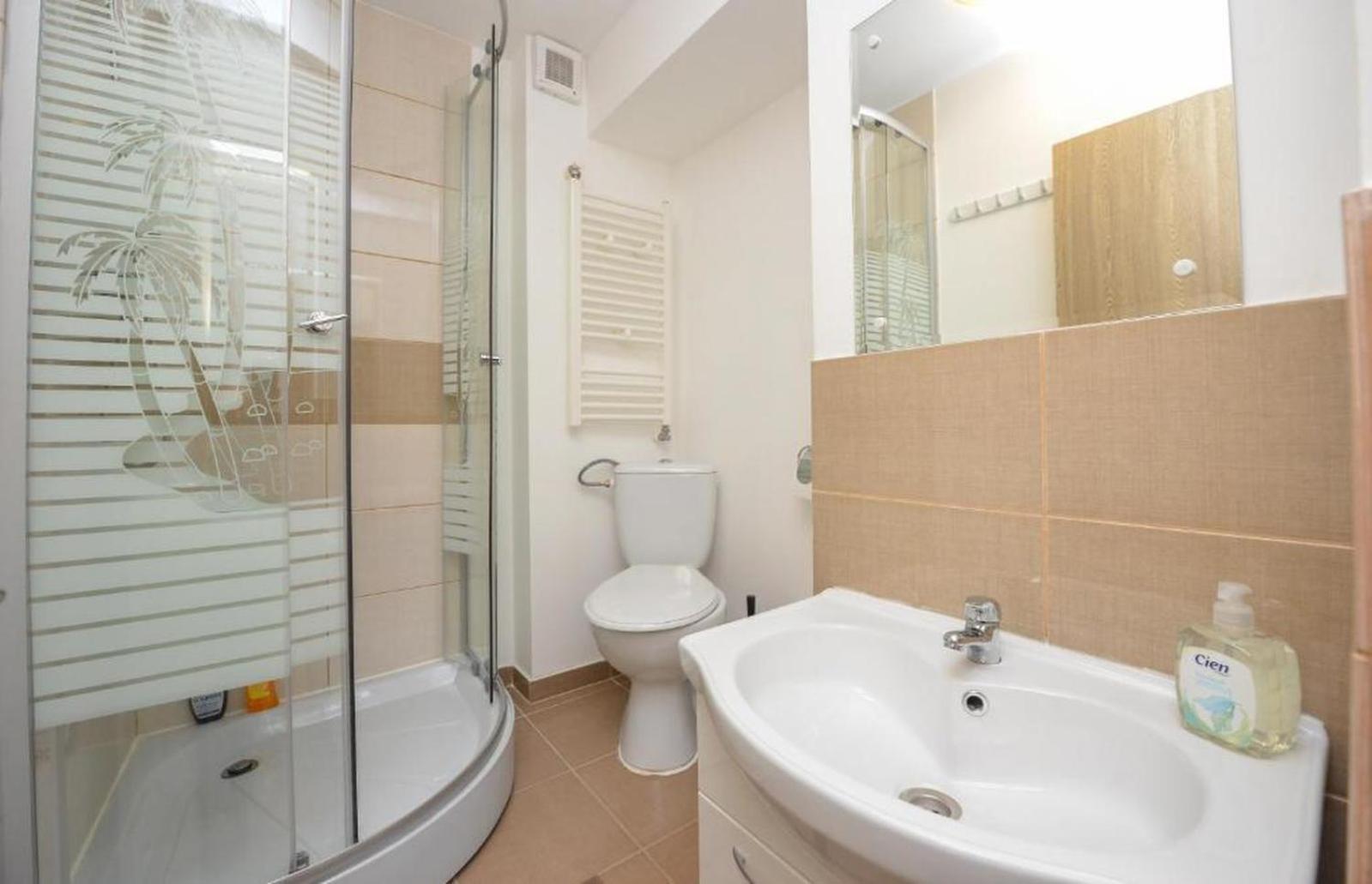 Experience Old Town Charm At Covaci 3br Bucharest