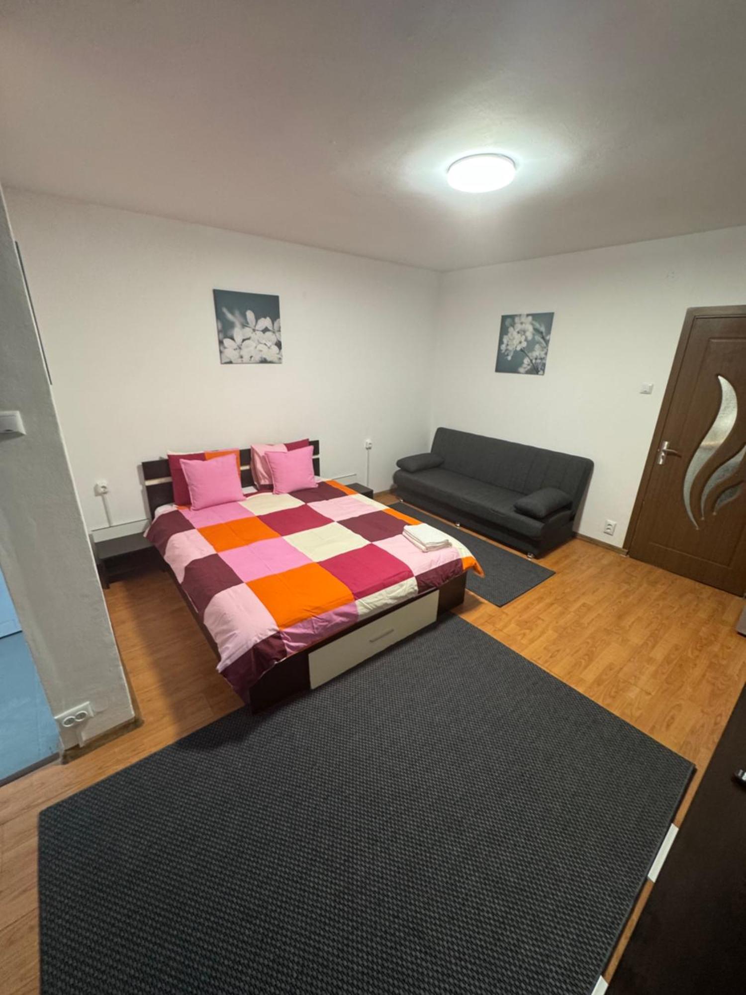 Park Mall Apartment Bucharest