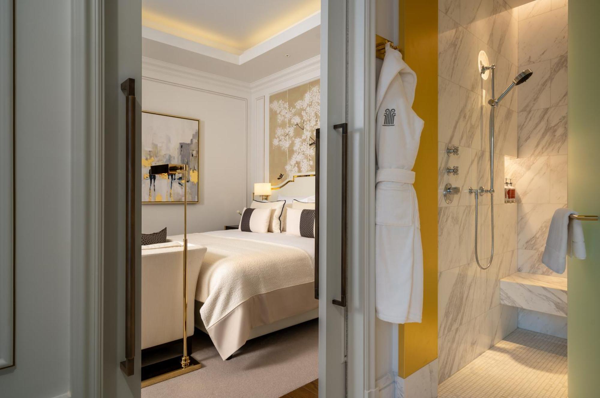 Hotel Corinthia Grand Du Boulevard