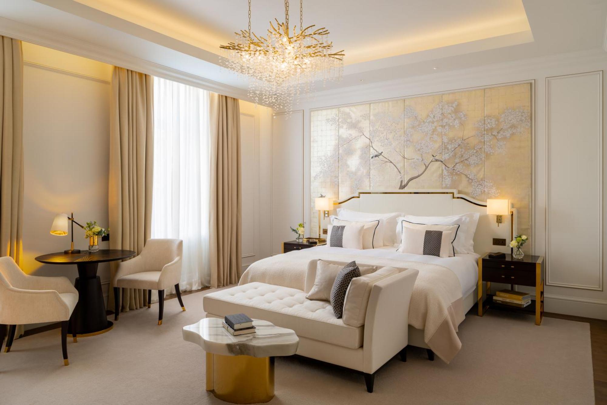 Hotel Corinthia Grand Du Boulevard 5*