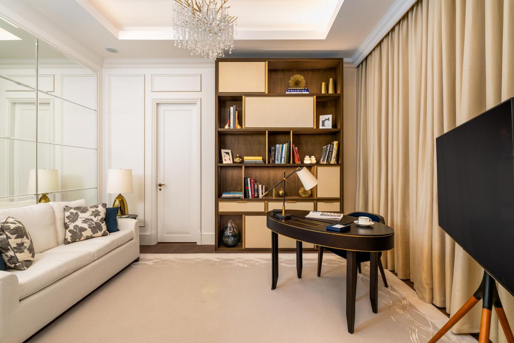 Corinthia Grand Du Boulevard Hotel