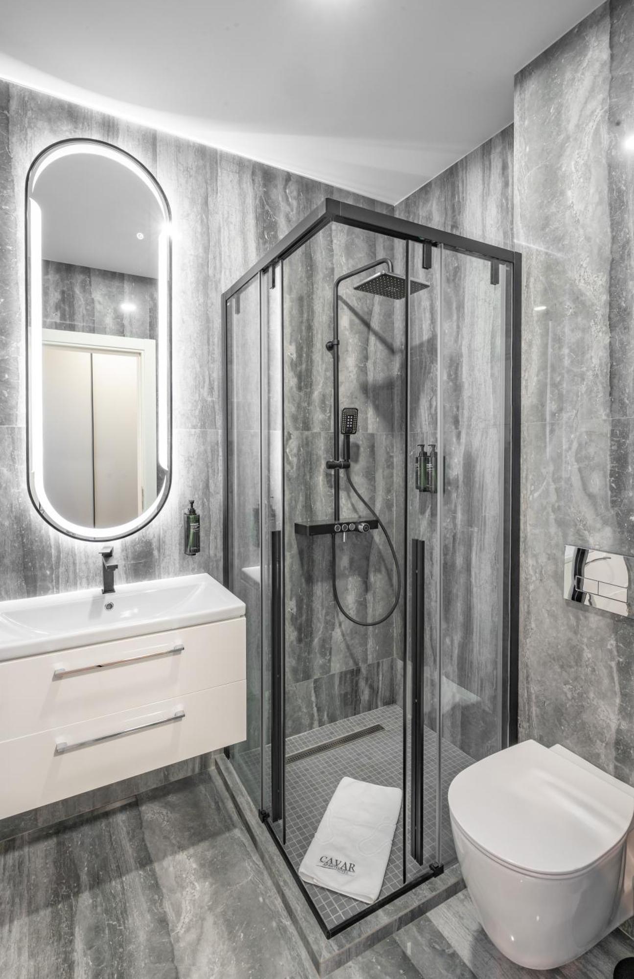 Apartment Cavar